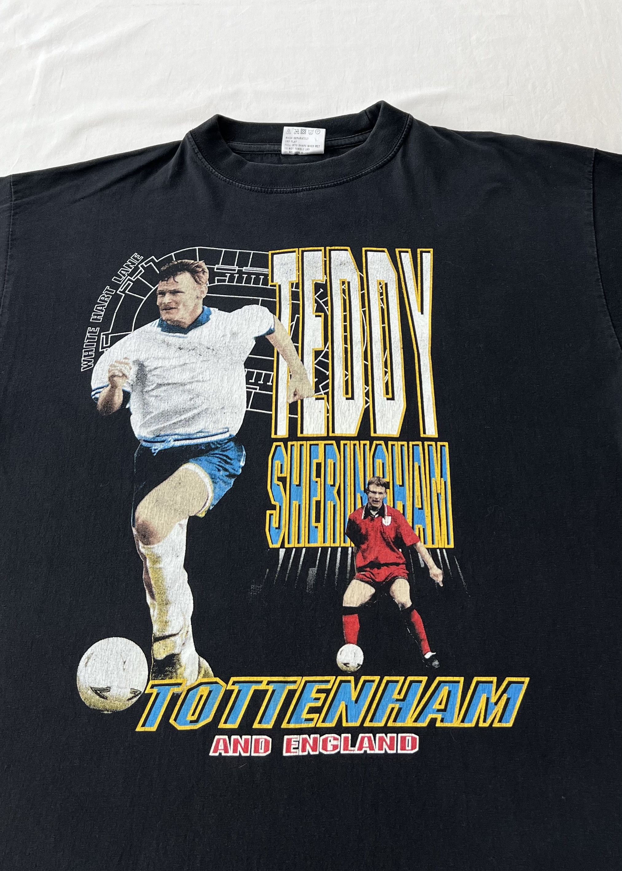 Vintage Vintage 90s Teddy Sheringham Tottenham Soccer Black T-shirt Size US XL / EU 56 / 4 - 5 Thumbnail