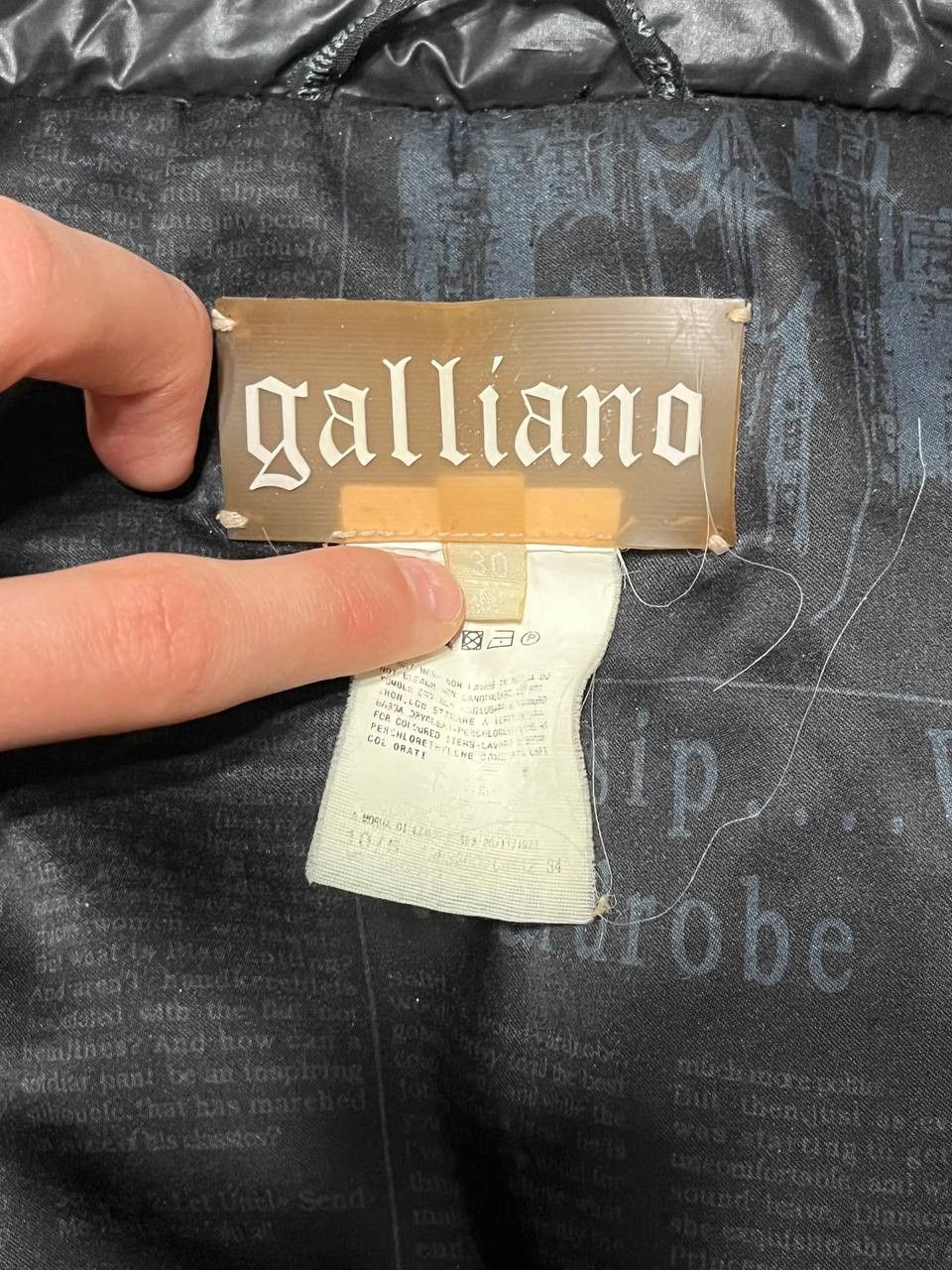John Galliano John Galliano Women`s Down Puffer Coat Vintage Black Jacket Size M / US 6-8 / IT 42-44 - 24 Thumbnail