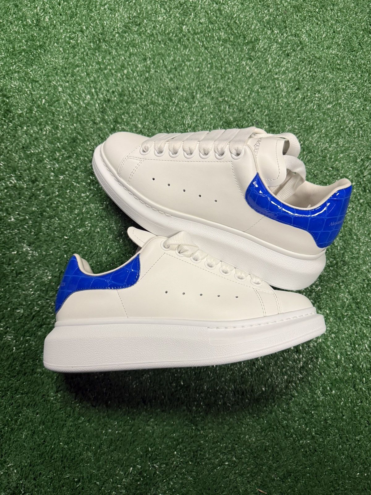 Alexander McQueen Alexander mcqueen low top “blue croc skin” Size US 5 / EU 37 - 1 Thumbnail