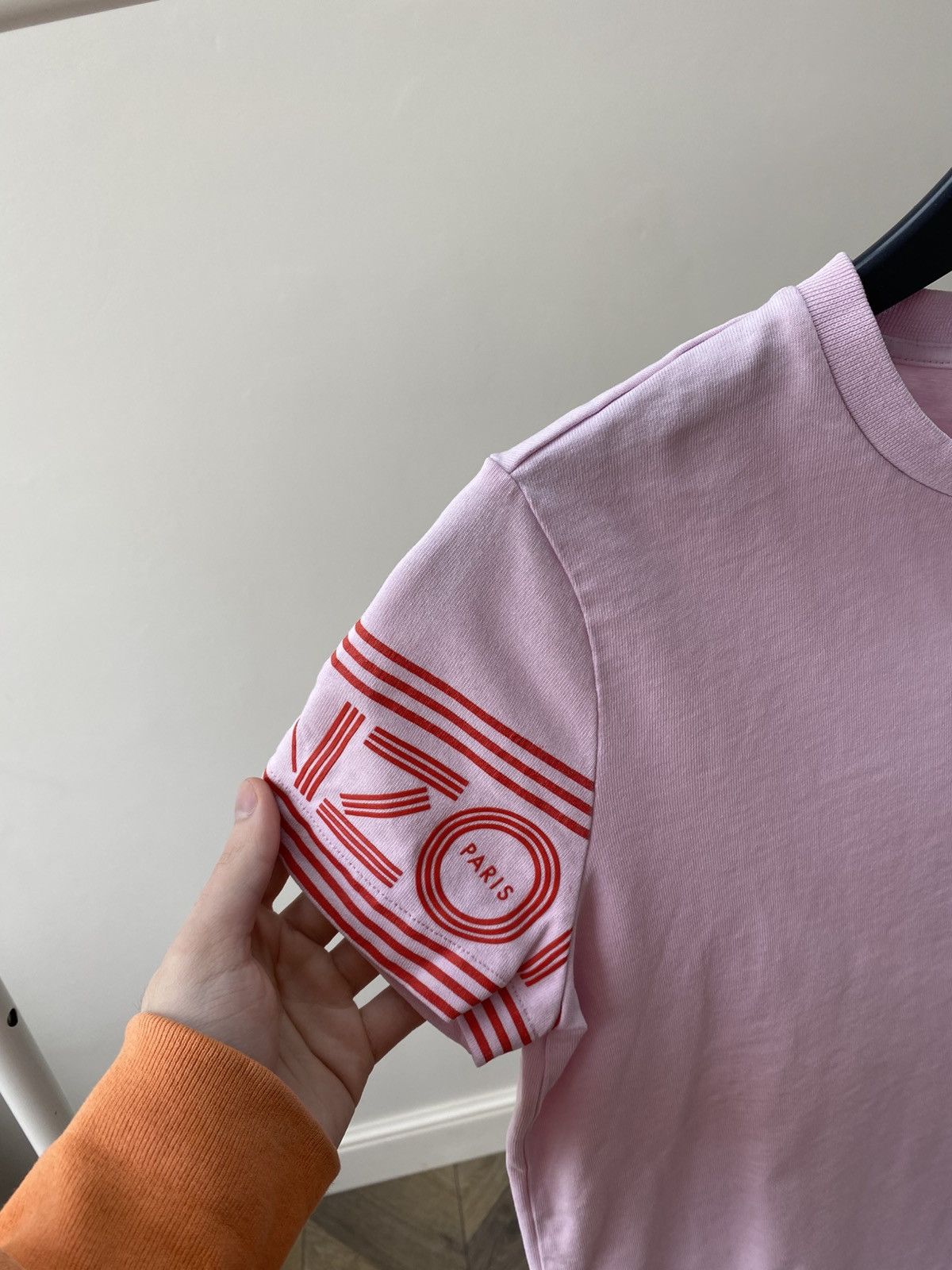 Kenzo × Vintage Vintage Kenzo Women’s Printed T-Shirt Size XS / US 0-2 / IT 36-38 - 7 Thumbnail