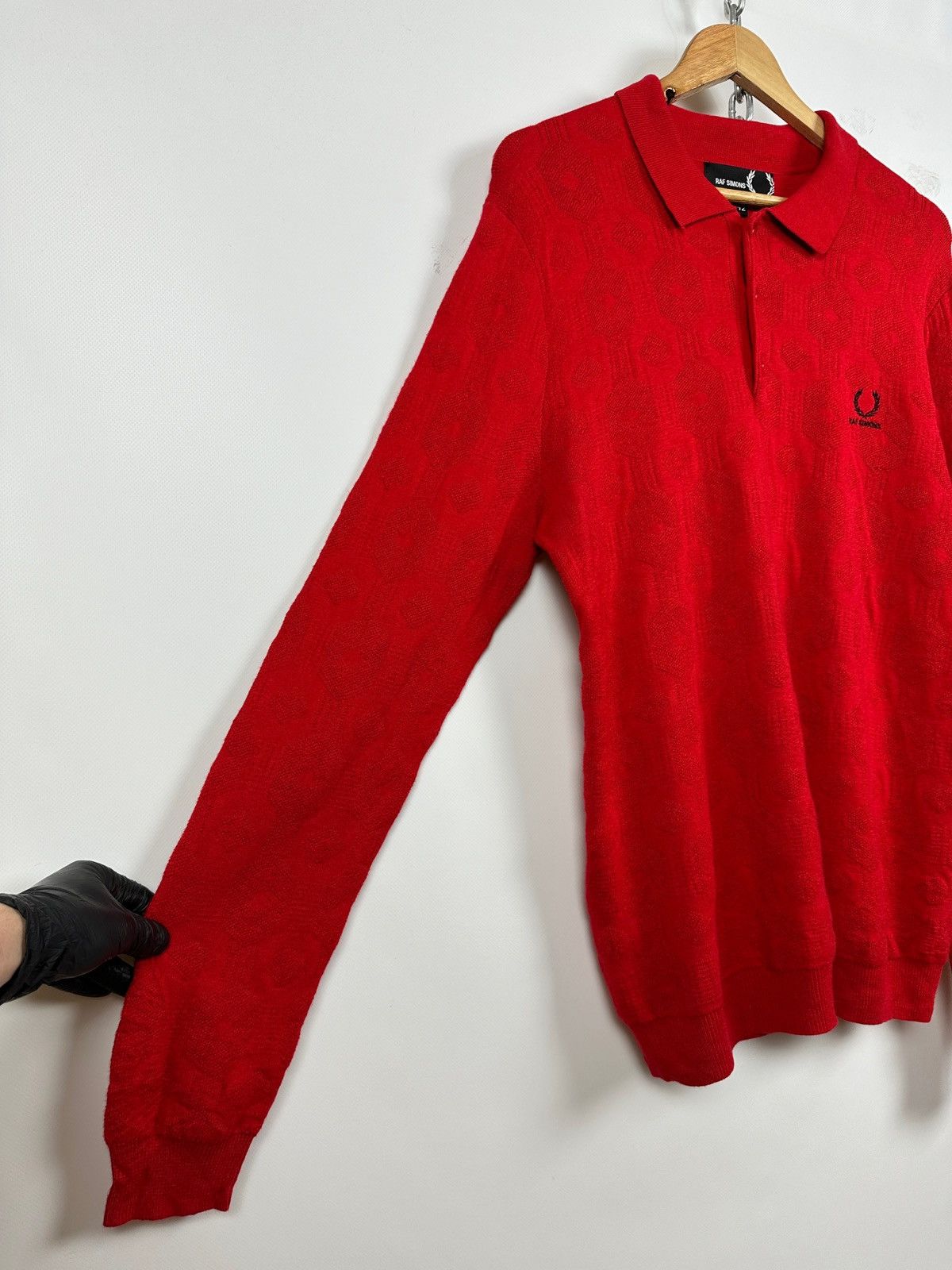 Fred Perry × Raf Simons RAF Simons X Fred Perry Red Silk Knit Sweater Size US XL / EU 56 / 4 - 9 Thumbnail