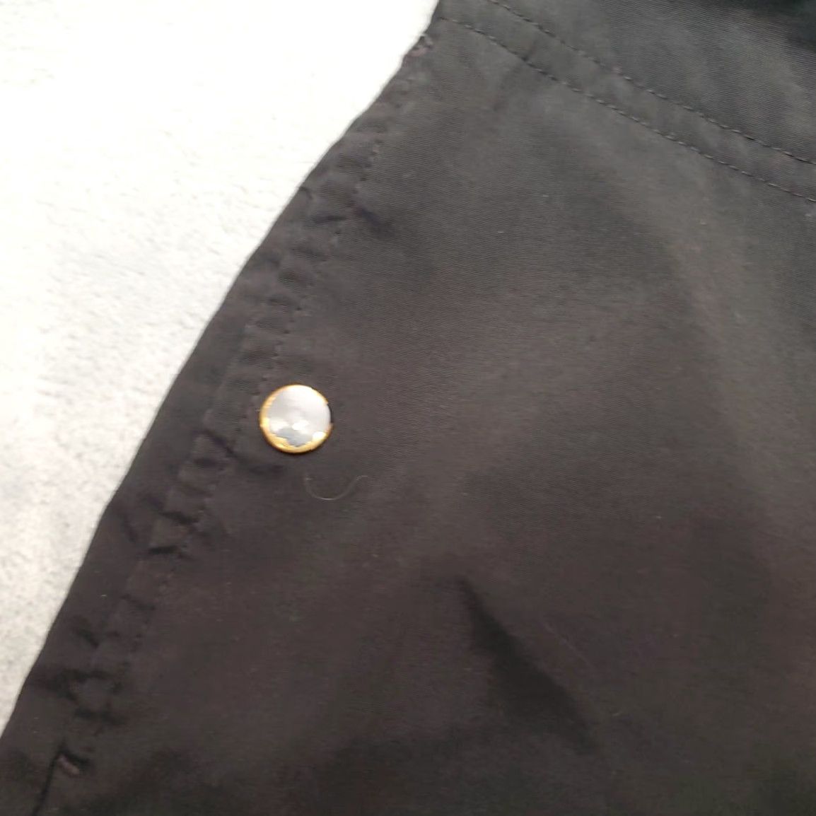 Nike VINTAGE Nike Shorts Womens Large Black Chino Flat Front Lightweight Performance Casual Travel 14 Womens Black Nike Shorts Chino Flat Front Pockets Size 36" / US 14 / IT 50 - 4 Thumbnail