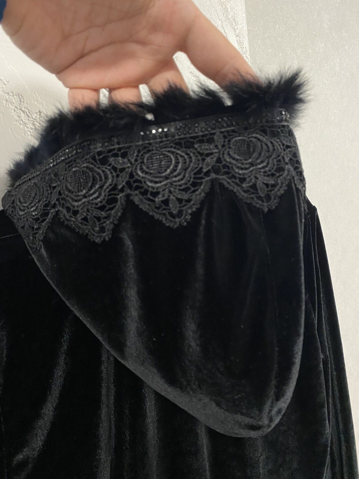 Roberto Cavalli Roberto Cavalli Velour Hoodie With Fur On The Hood Size: XL Size XL / US 12-14 / IT 48-50 - 12 Thumbnail