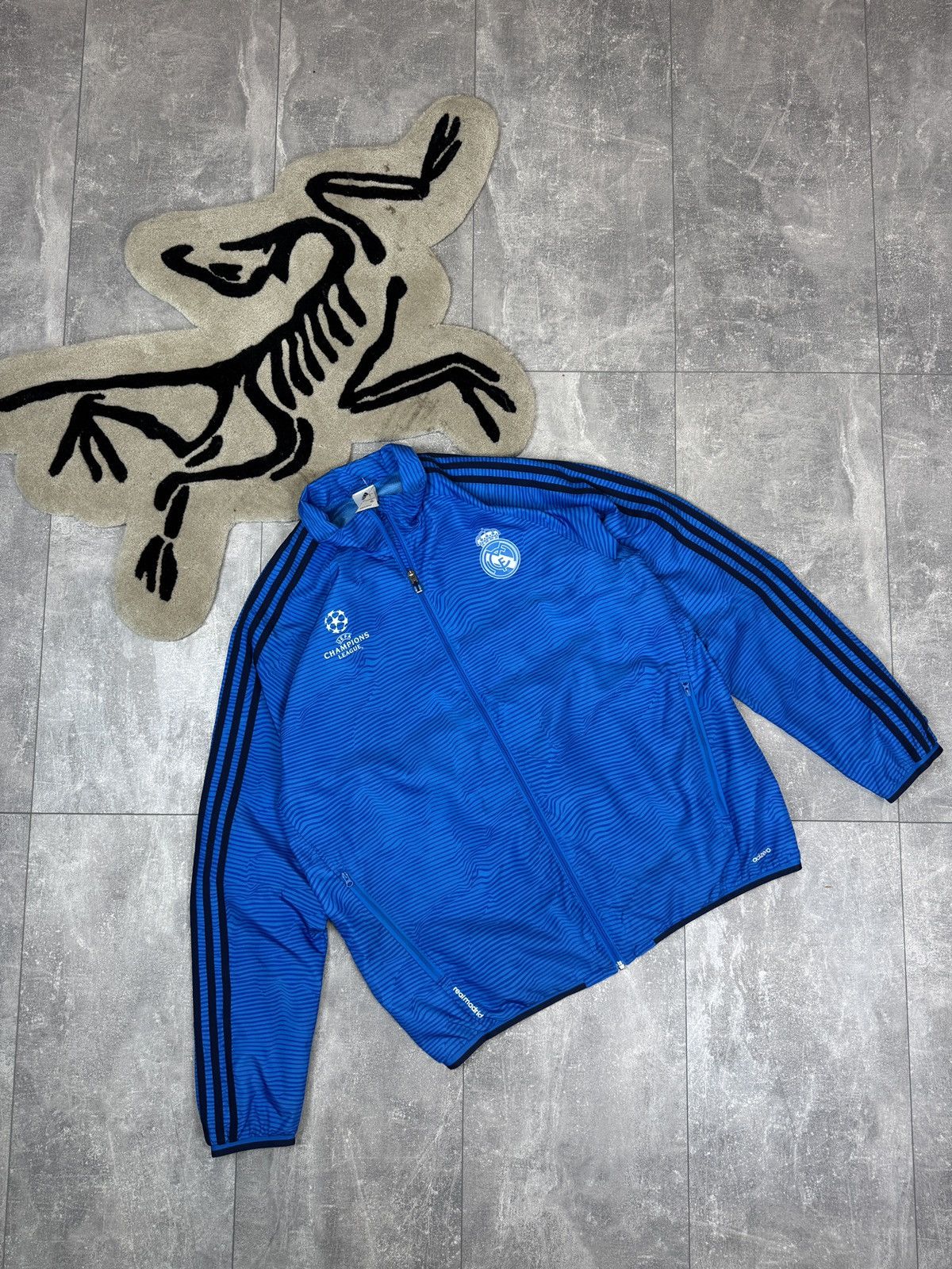 Adidas Mens Vintage Adidas Real Madrid track jacket olympic jersey Size US L / EU 52-54 / 3 - 1 Thumbnail