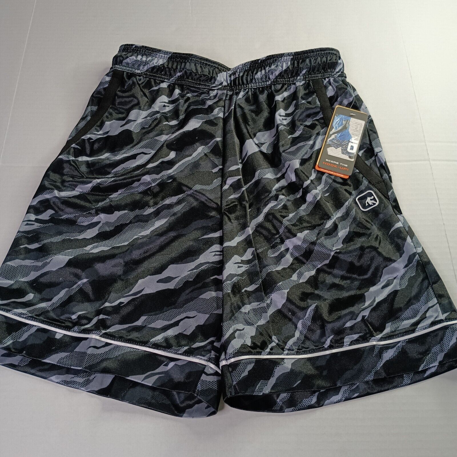 & Other Stories 2 AND1 Offense Athletic Shorts Men’s S Red Gray 8" Inseam Size US 28 / EU 44 - 2 Thumbnail