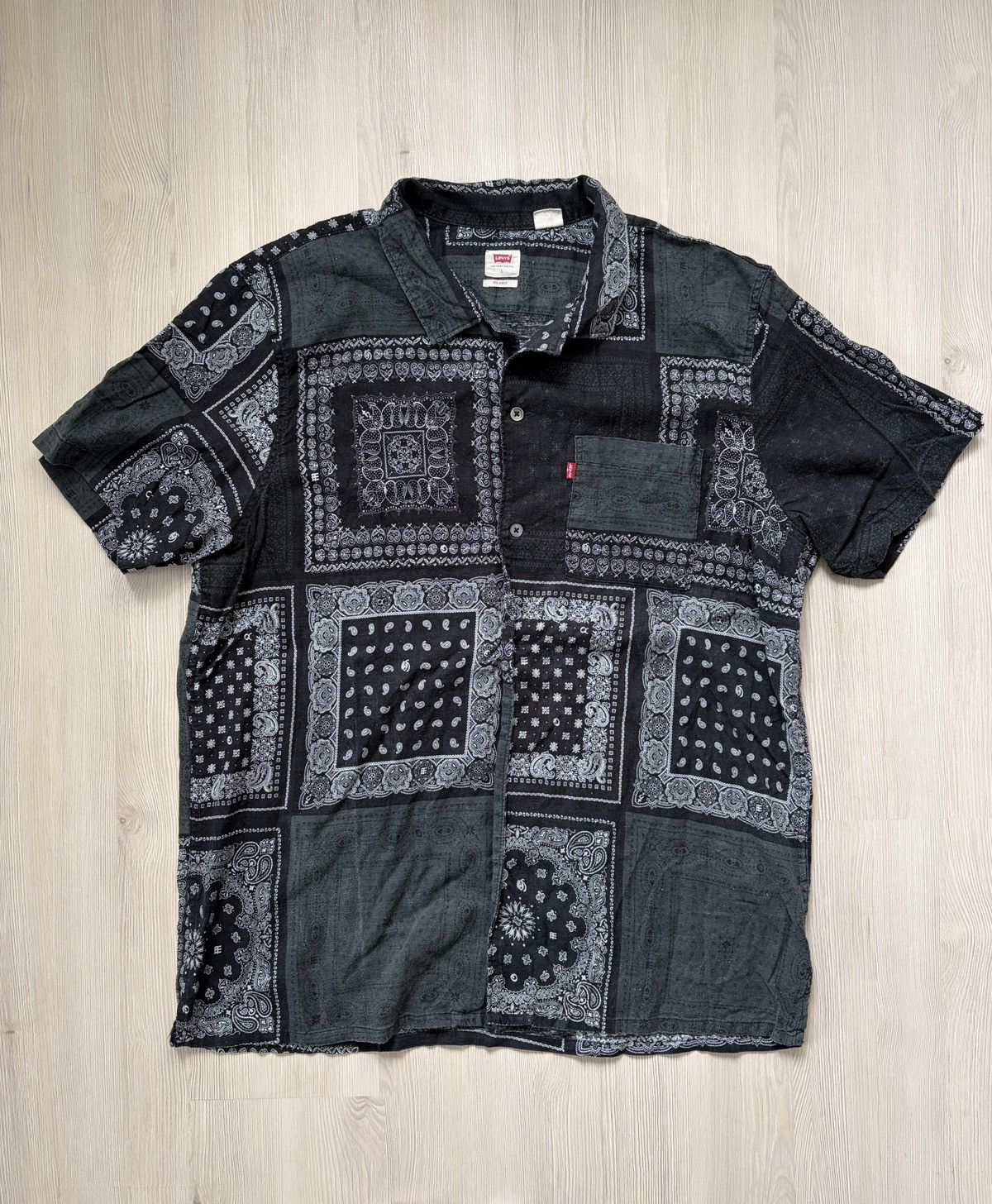 Levi's Levis Bandana Patchwork Short Sleeve Shirt Size US L / EU 52-54 / 3 - 1 Thumbnail