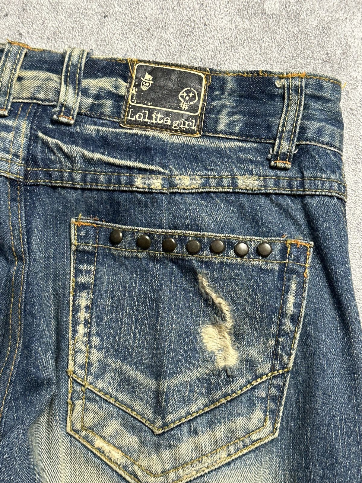 Tornado Mart 90s Japanese Lolita Distressed Studded Mud Wash Denim Jeans Size US 28 / EU 44 - 11 Thumbnail