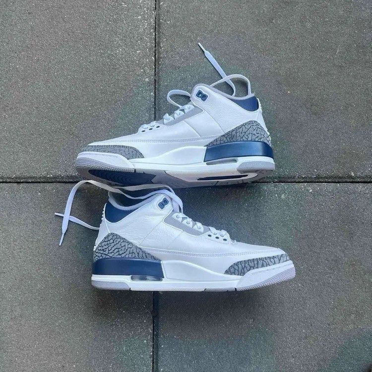 Jordan Brand Size 10 Jordan 3 Retro Midnight Navy New Defect CT8532140 Size US 10 / EU 43 - 3 Thumbnail