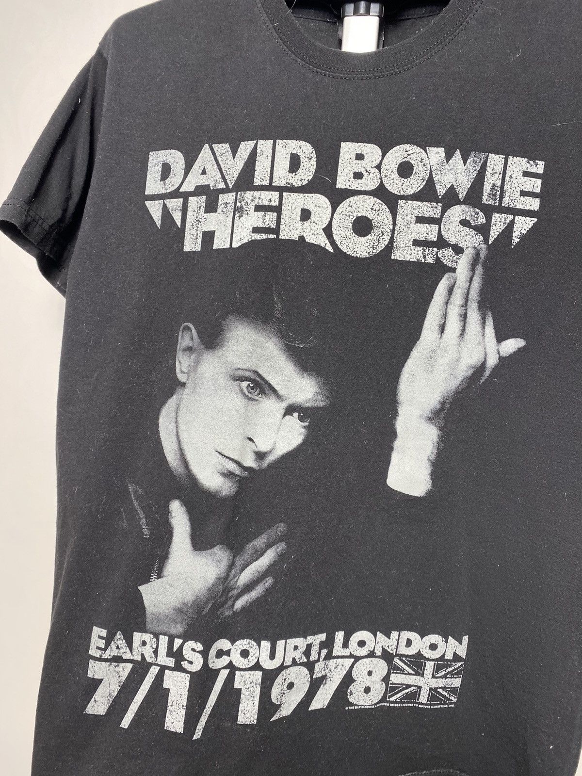 Band Tees David Bowie promo "Heroes" Vintage T-Shirt size M Size US M / EU 48-50 / 2 - 3 Thumbnail