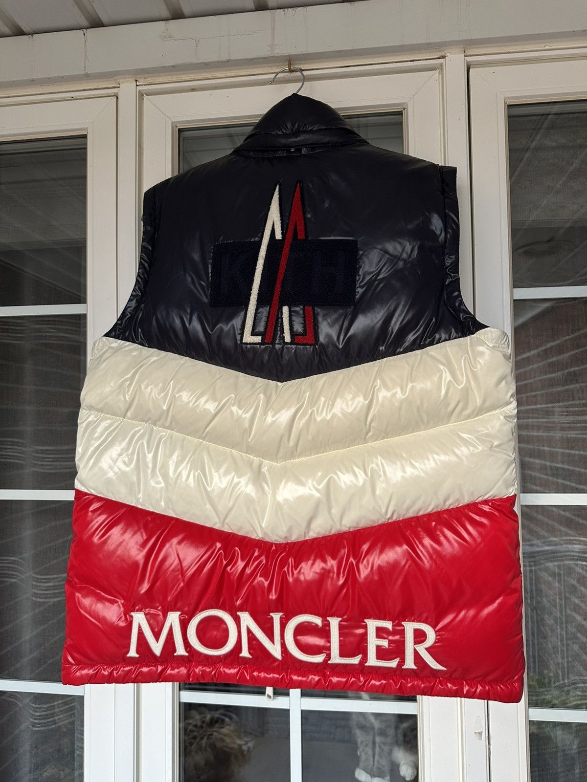 Kith × Moncler Moncler Tricolor Vest Size US XL / EU 56 / 4 - 7 Thumbnail