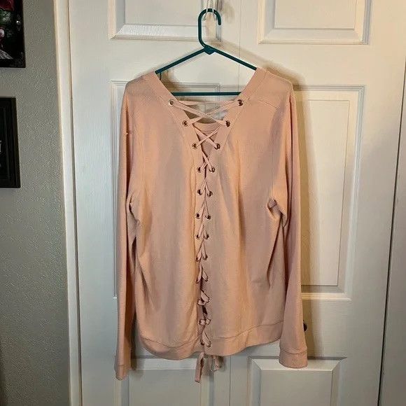 Other Peace Love World Lace Up Back Sweater M/L Size M / US 6-8 / IT 42-44 - 4 Thumbnail