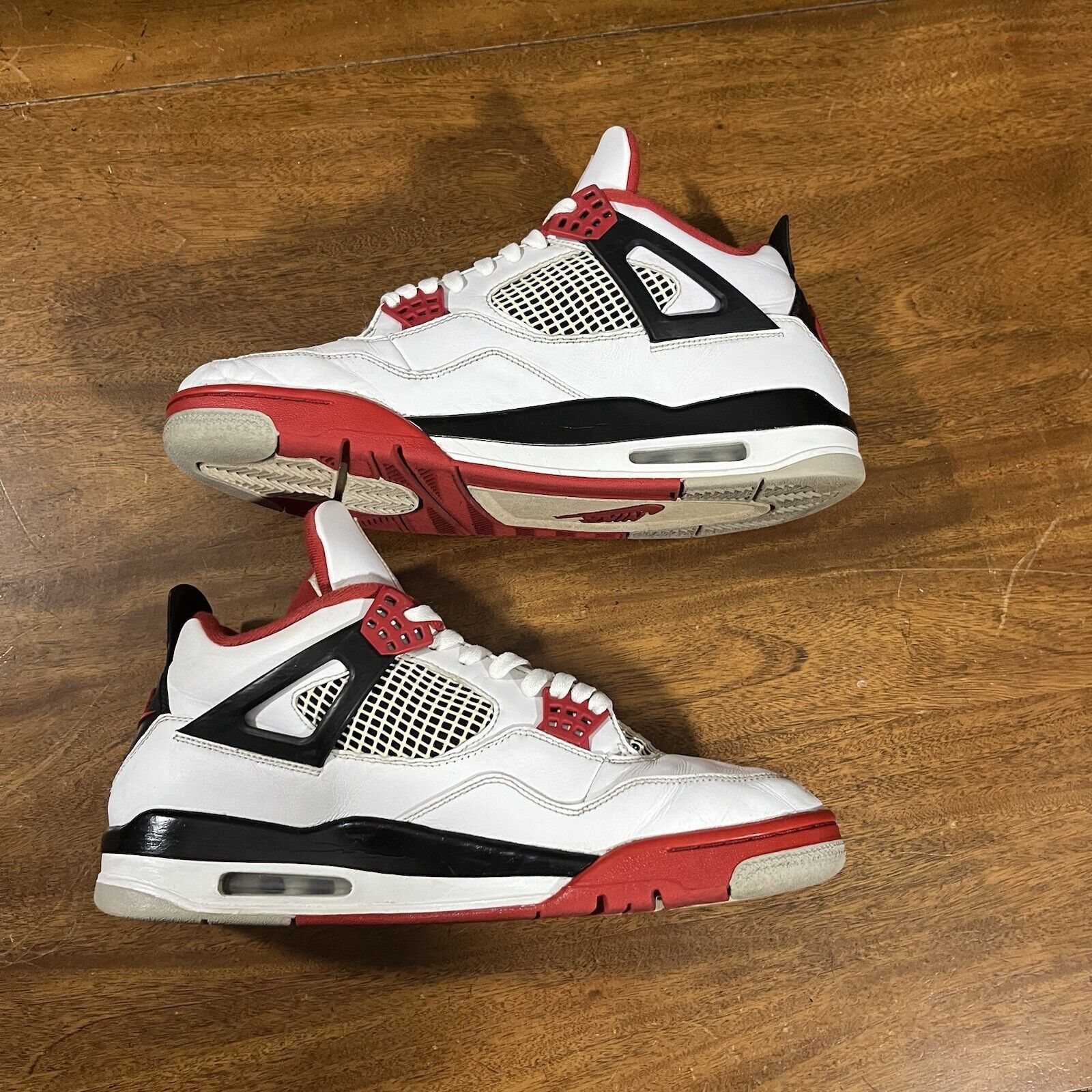 Jordan Brand Size 12 - Jordan 4 Retro OG Mid Fire Red Size US 12 / EU 45 - 3 Thumbnail