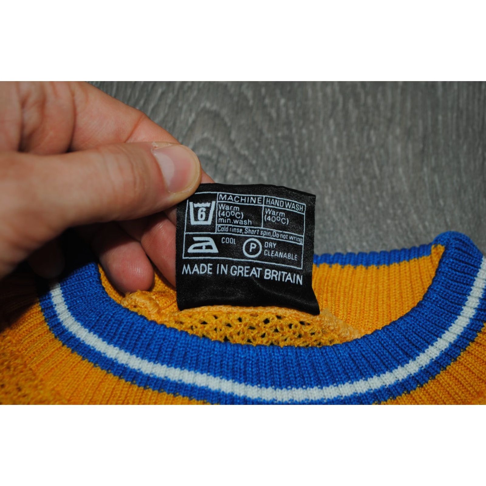 Vintage VTG 60S 70S WAFFLE CREW NECK SHIRT YELLOW COURTAULDS UNISEX SZ M Size US M / EU 48-50 / 2 - 3 Thumbnail
