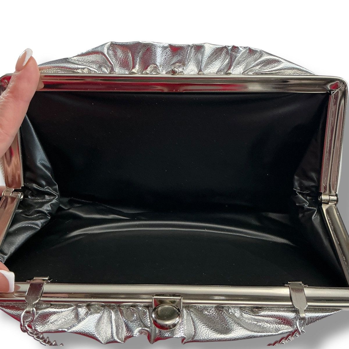 Other Vintage Silver Ruffled Opening Clutch Evening Bag Handbag Size ONE SIZE - 4 Thumbnail