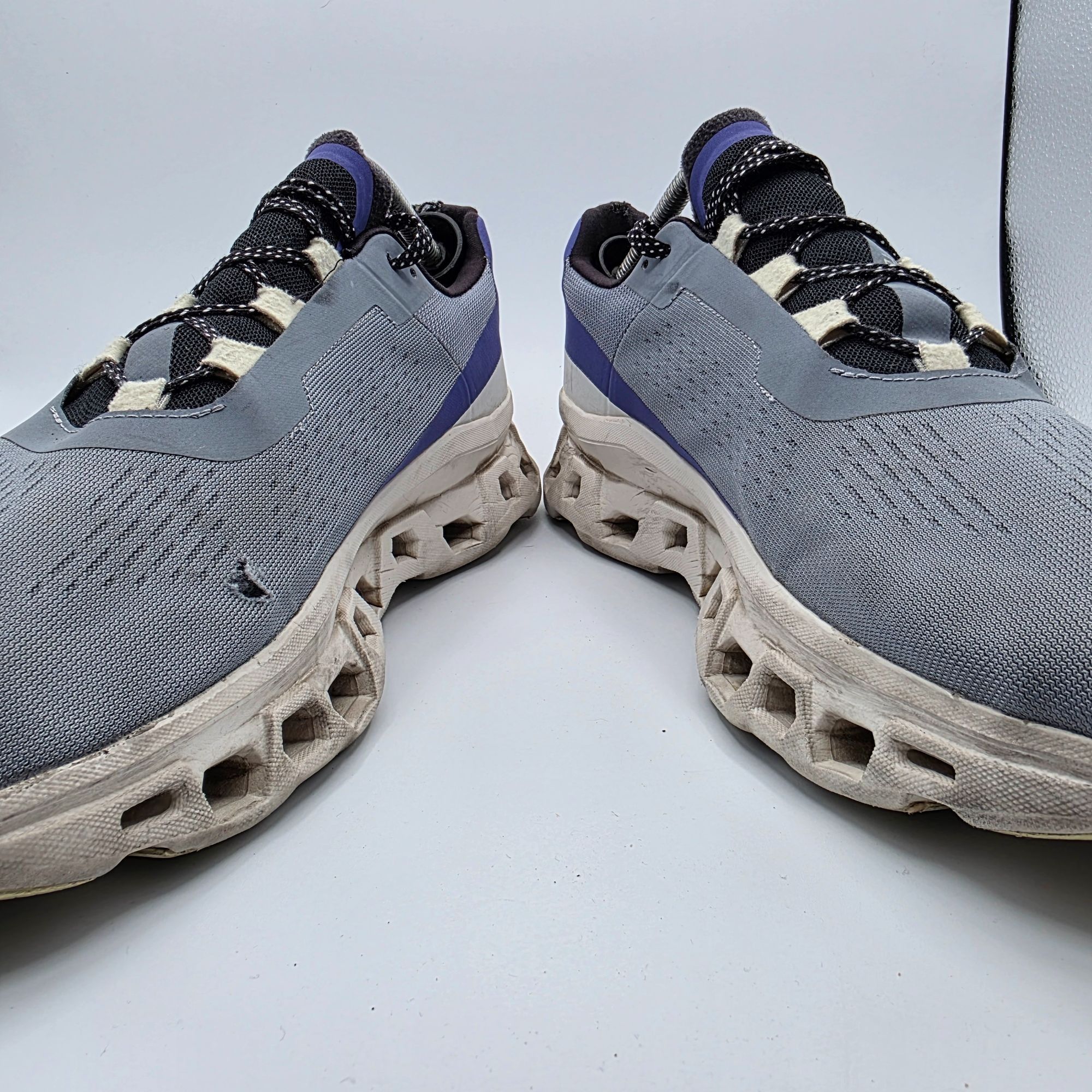 On On Cloud Cloudmonster Mens Size 12 Gray Athletic Shoes Runni Size US 12 / EU 45 - 3 Thumbnail
