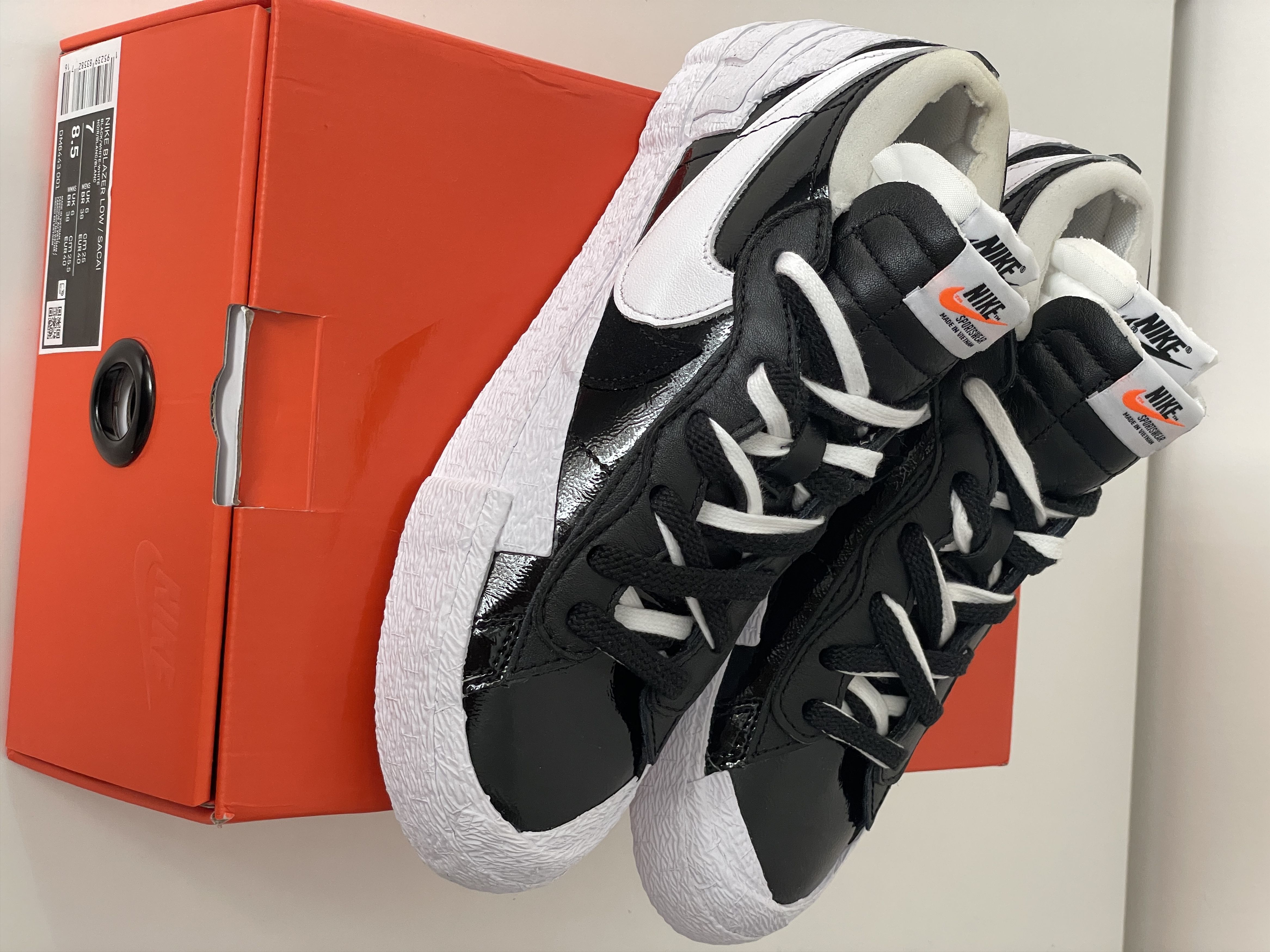 Size 7 - Nike Blazer Low x Sacai Shiny Black White DM6443 001 Nike Blazer Low x Sacai Shiny Black 2022 Sz | Mercari main image 3