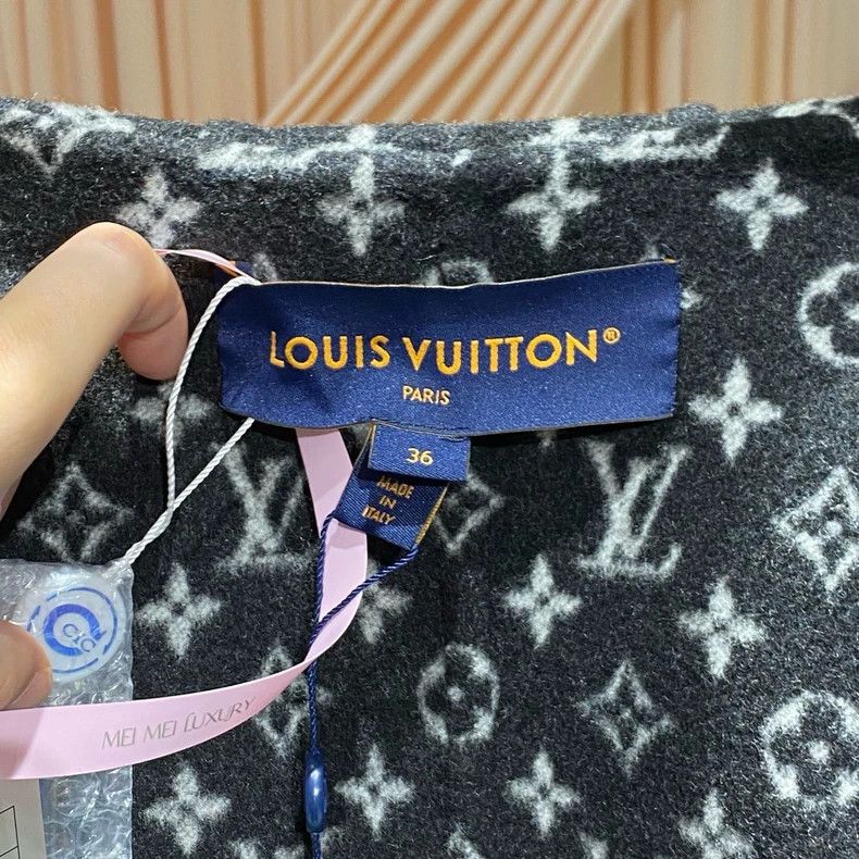 Louis Vuitton Louis Vuitton Black and white old flower full print bathro Size XS / US 0-2 / IT 36-38 - 3 Thumbnail