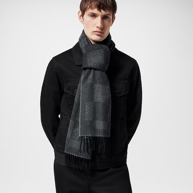 Louis Vuitton Light Damier Scarf - 194 x 70 cm Size ONE SIZE - 4 Thumbnail