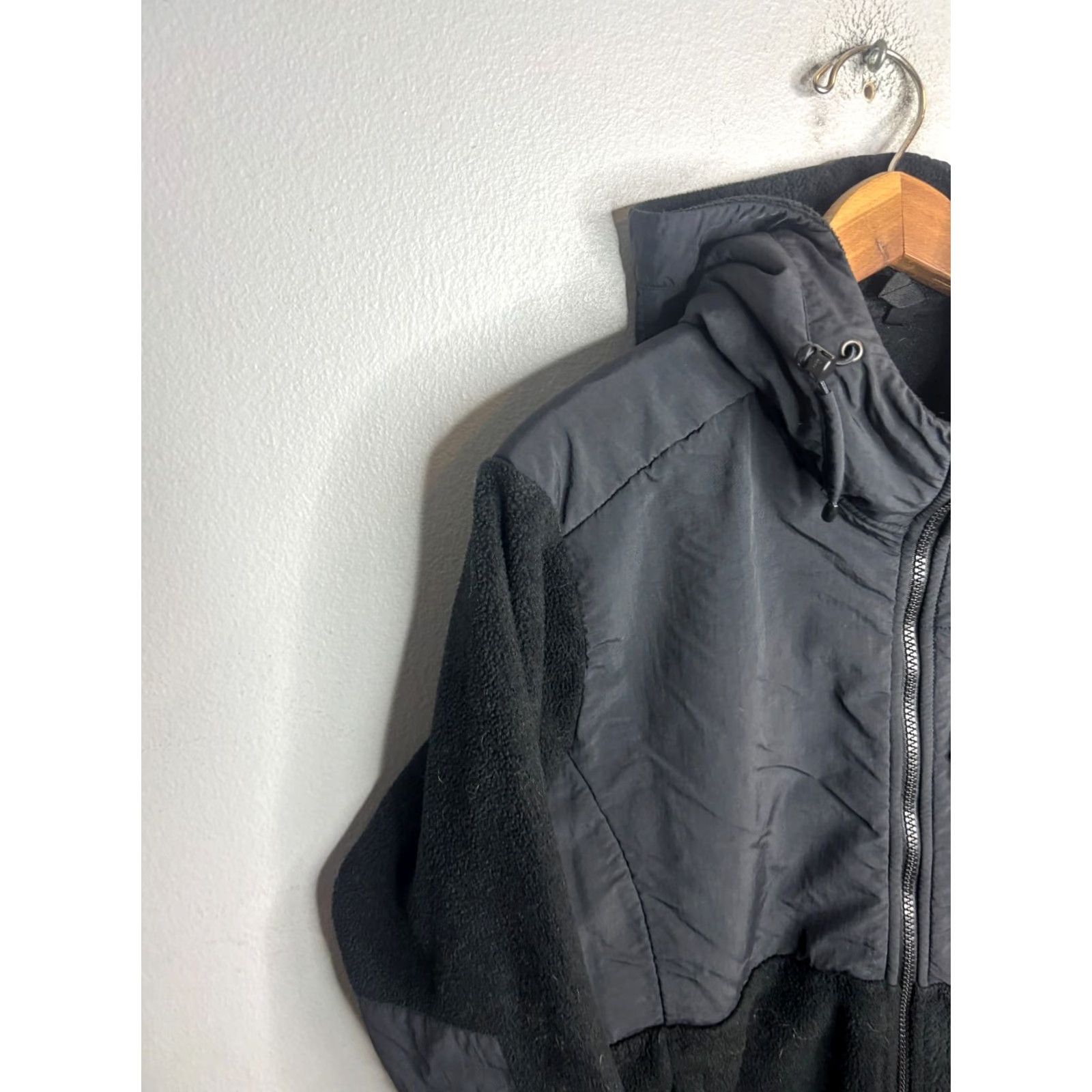 The North Face The North Face Denali Jacket Hoodie Regular Black 5990 Women's M Full Zip Fleece Logo Embroidered Mid-Length Jacket Size M / US 6-8 / IT 42-44 - 2 Thumbnail