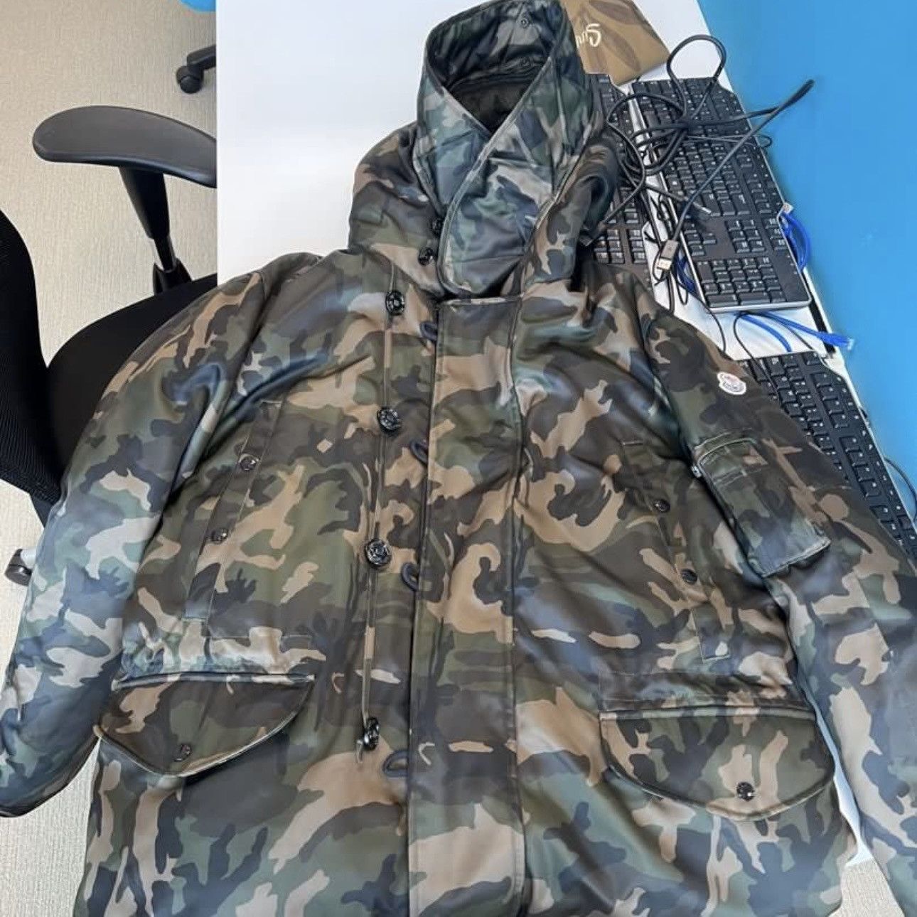 Moncler Moncler Ronier Giubboto Camouflage Down Jacket Size US XXL / EU 58 / 5 - 4 Thumbnail