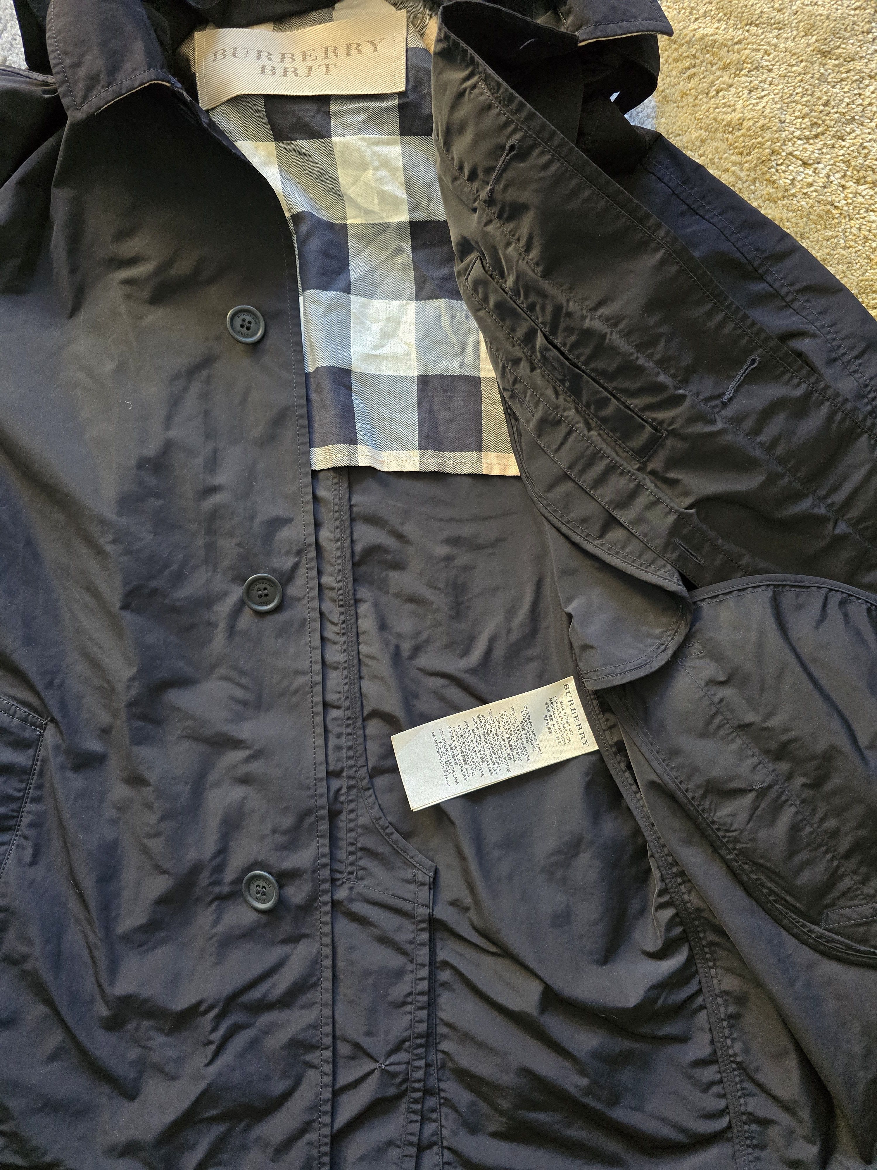 Burberry Burberry black trench coat with inner lining Size US L / EU 52-54 / 3 - 3 Thumbnail