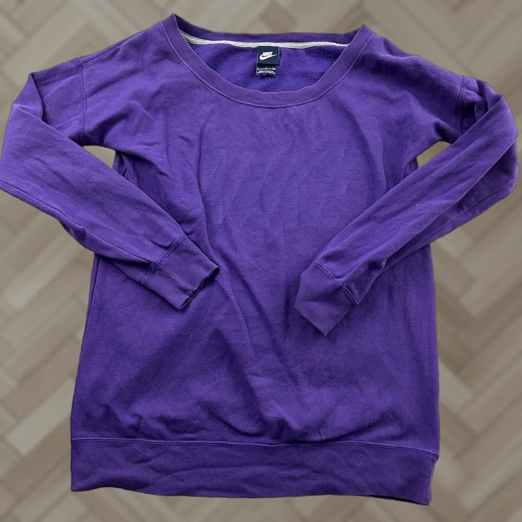 Nike Nike Women's Pullover Sweatshirt Shirt XS? Size S / US 4 / IT 40 - 1 Thumbnail