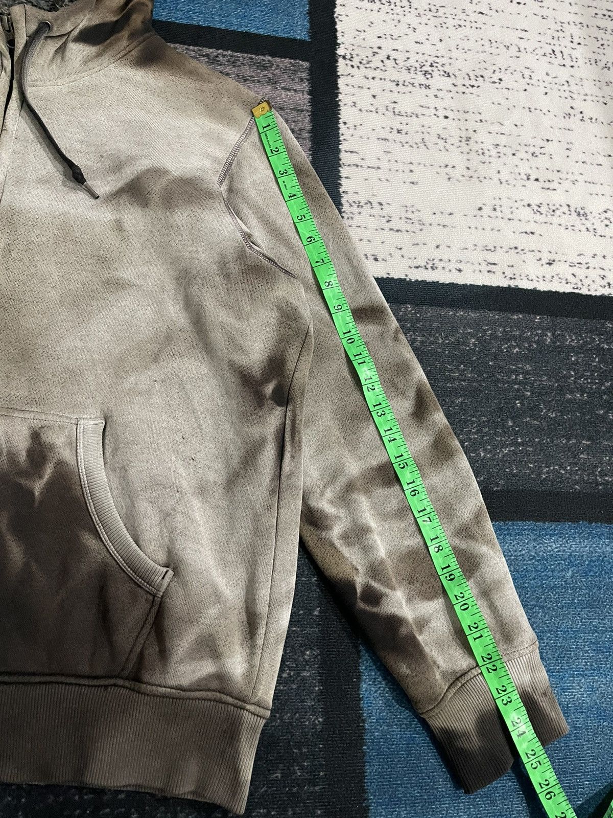 Uniqlo Uniqlo Distressed Sweatshirt Hoodie Size US XL / EU 56 / 4 - 21 Thumbnail