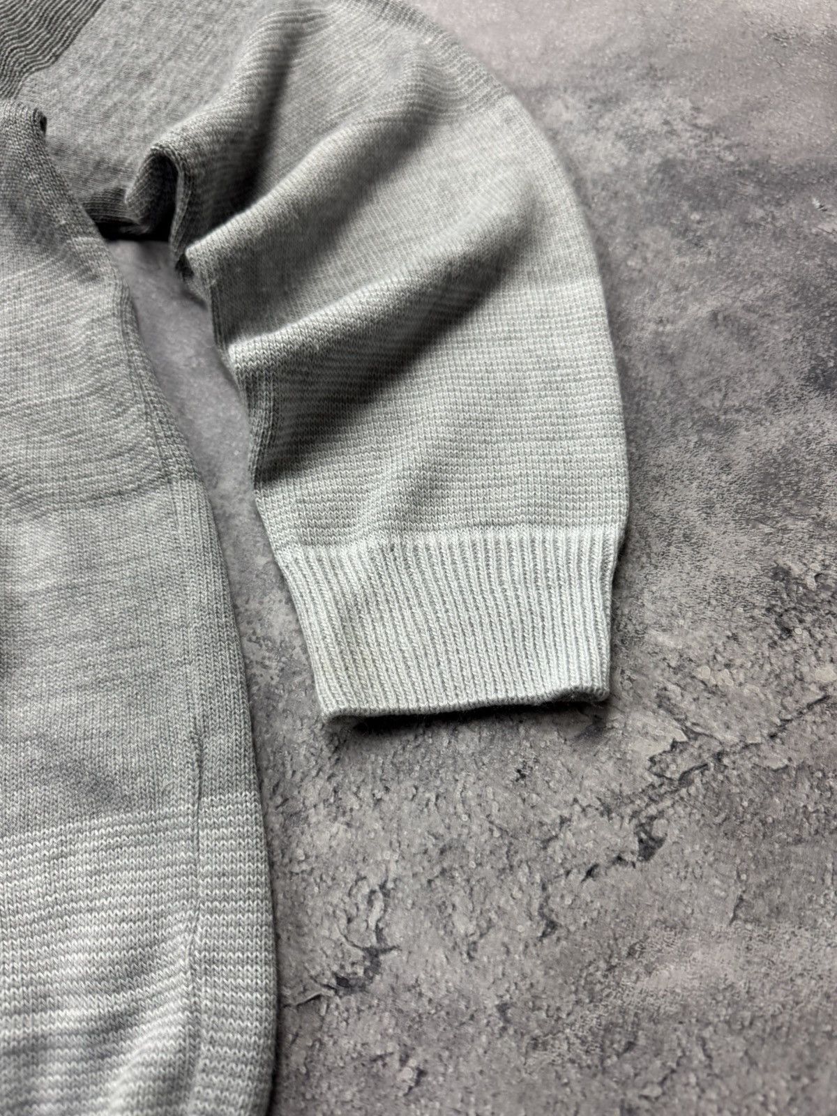 Comme des Garcons SHIRT Comme des Garçons SHIRT Gradient Striped Sweater Grey Sz L Size US L / EU 52-54 / 3 - 11 Thumbnail