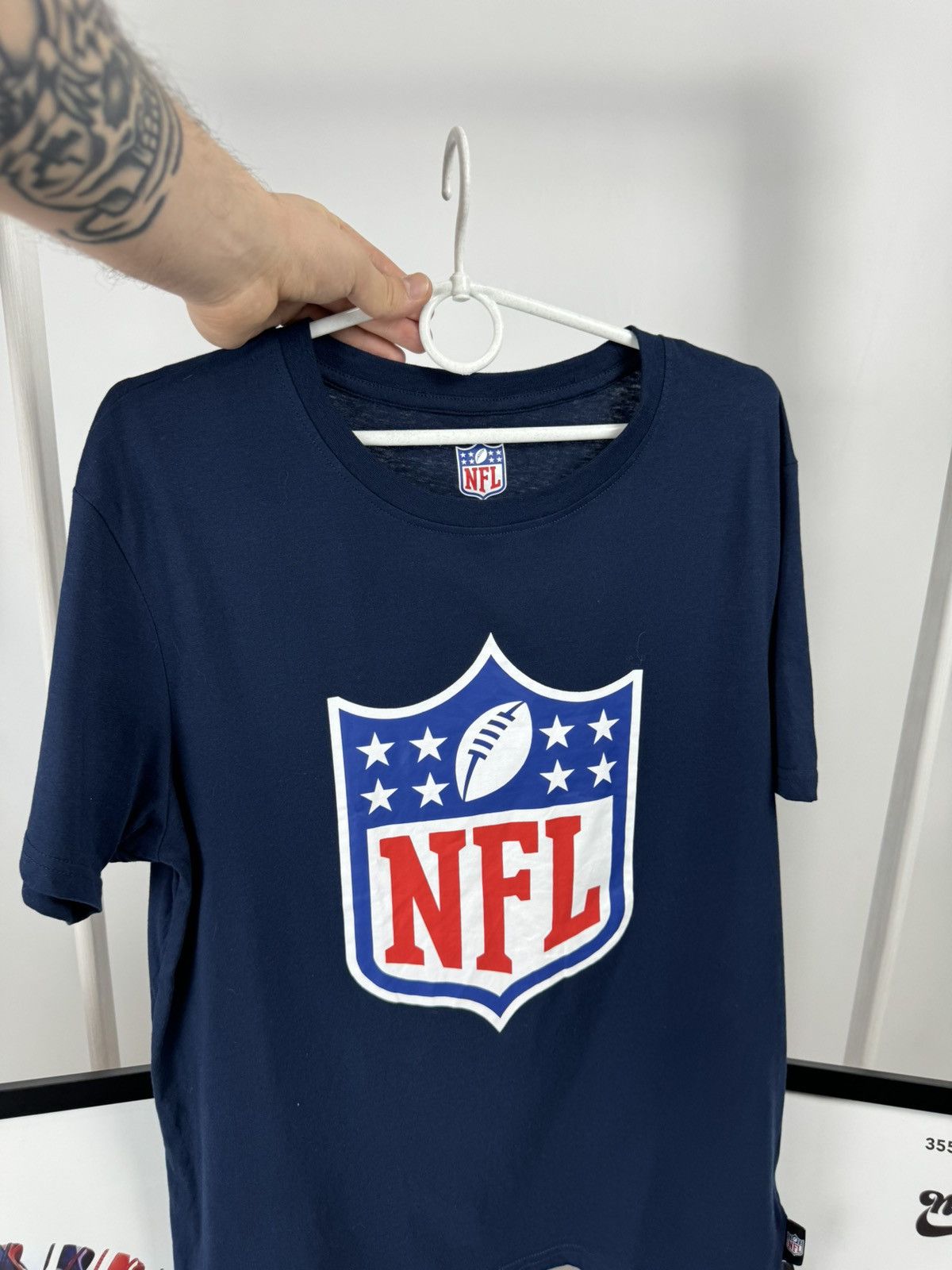 NFL Rare NFL Big Logo Tee Size US M / EU 48-50 / 2 - 4 Thumbnail