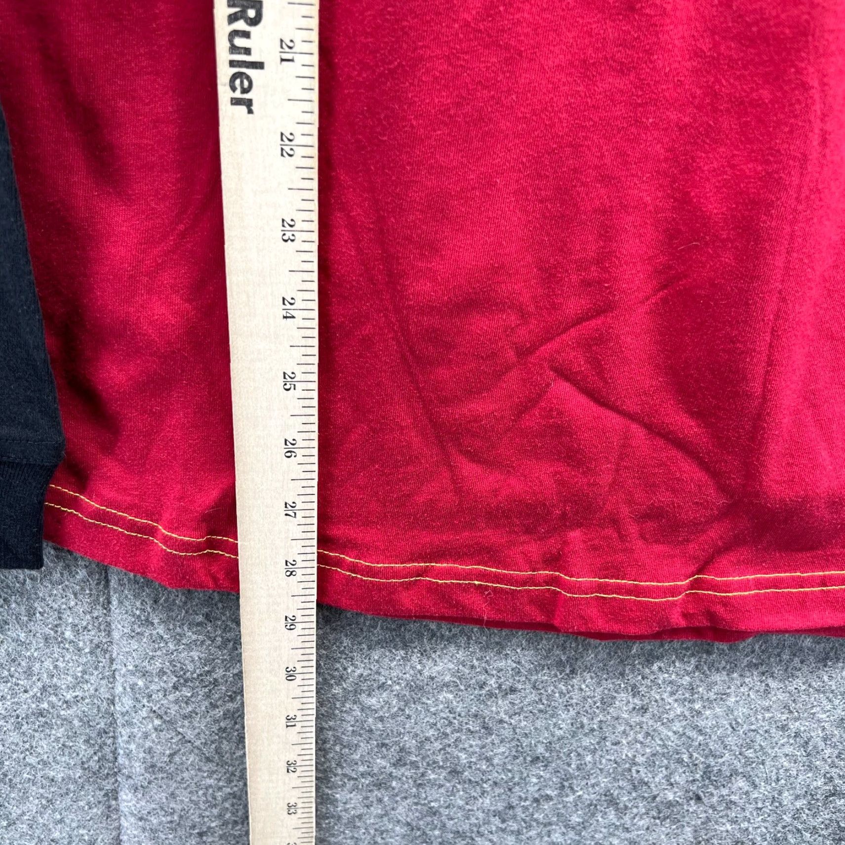 Vintage Gryffindor Shirt Mens Medium Red Black Harry Potter Hogwarts Universal Studios Size US M / EU 48-50 / 2 - 5 Thumbnail
