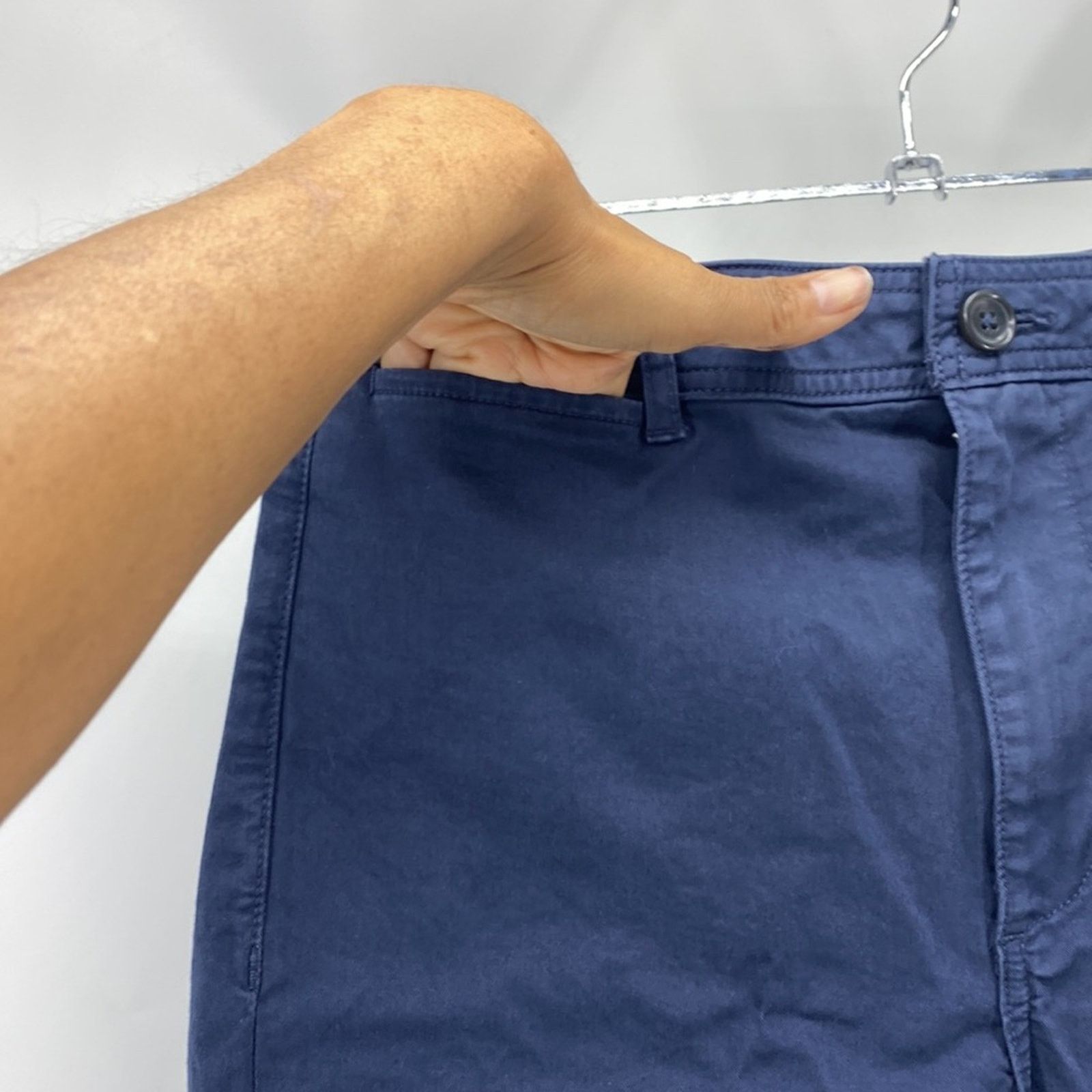 Everlane Everlane dark blue straight leg high waisted ankle length Size 27" / US 4 / IT 40 - 3 Thumbnail