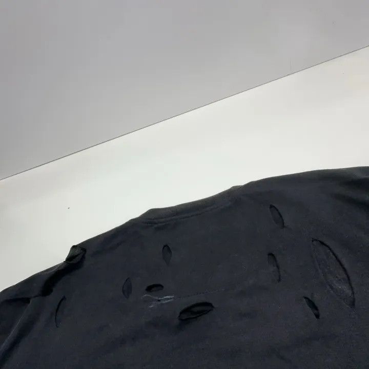 Givenchy Givenchy Givenchy Black Logo Distressed Short Sleeve TShir Size US S / EU 44-46 / 1 - 9 Thumbnail