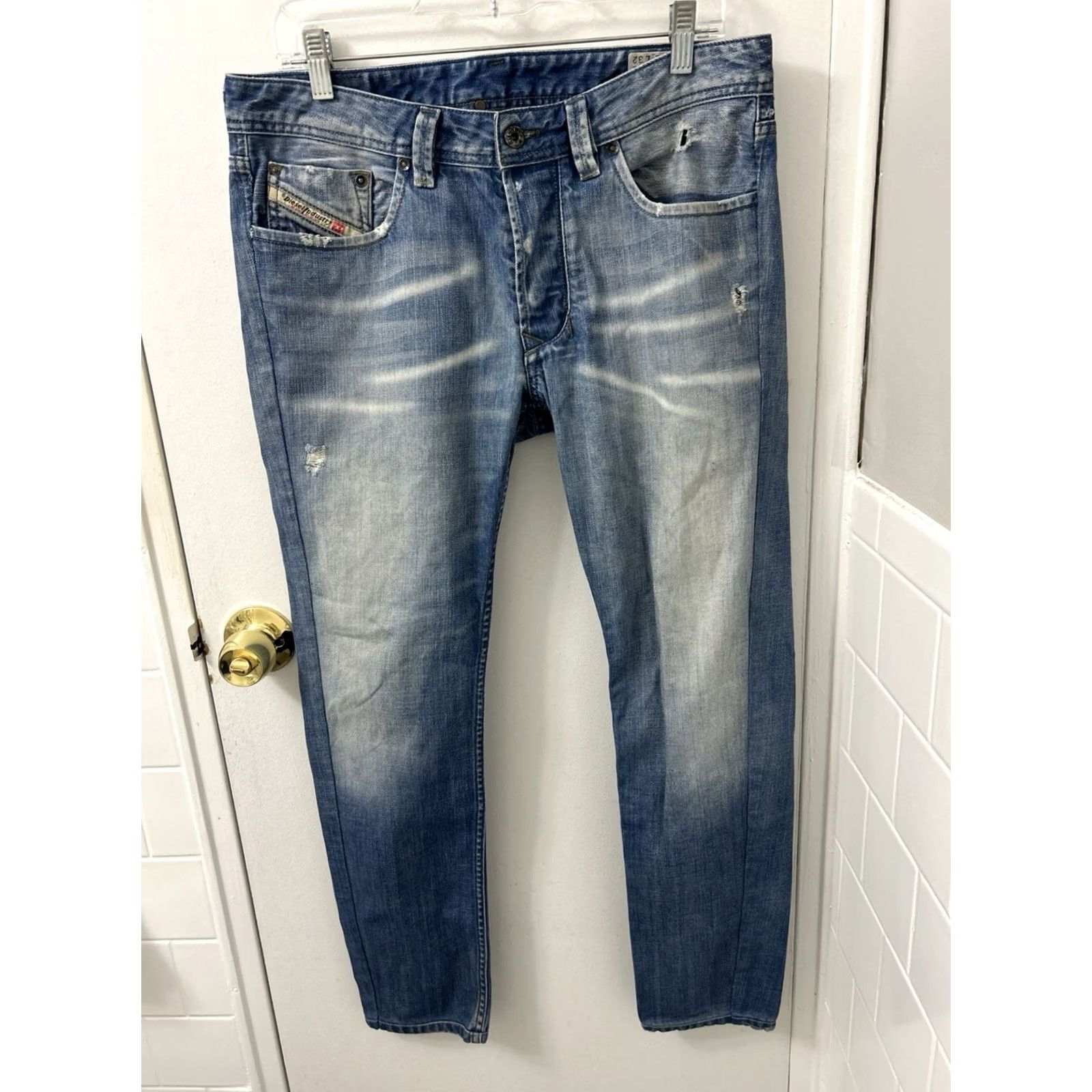 Diesel Diesel Larkee Jeans Mens 32x29 Blue Regular Straight Button Fly Distressed Denim Size US 32 / EU 48 - 2 Thumbnail