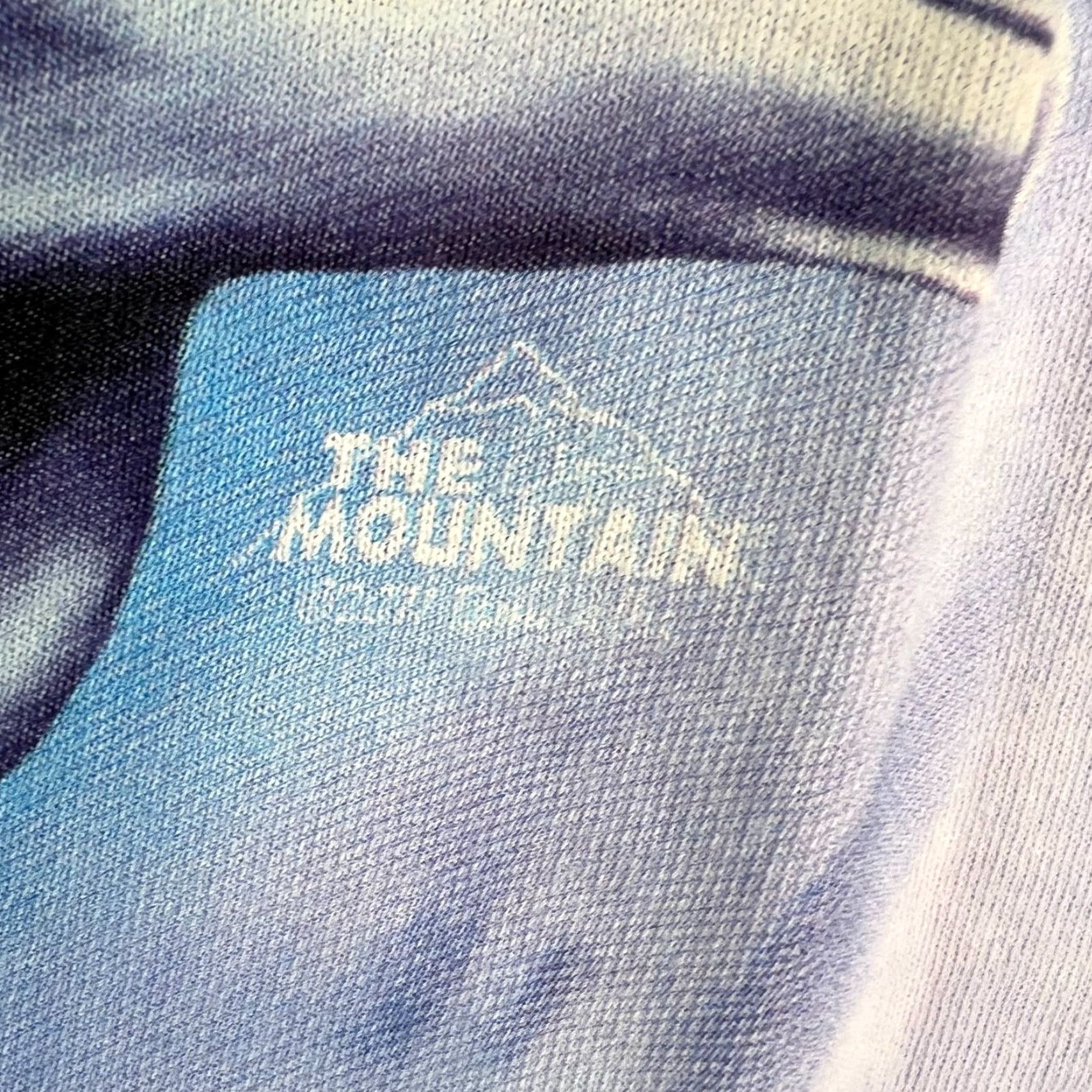 The Mountain VINTAGE The Mountain Dolphins T-Shirt Adult Small Blue Animal Print Crew Neck Cotton Mens Size US S / EU 44-46 / 1 - 4 Thumbnail