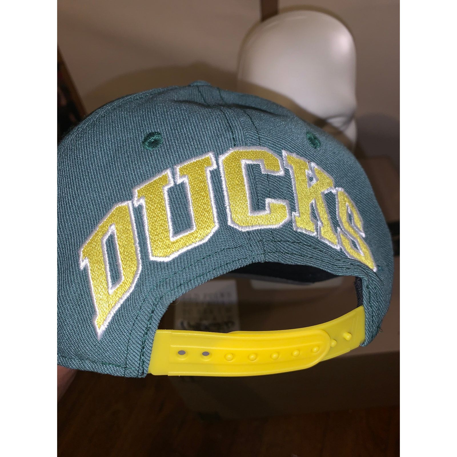 NCAA Oregon Ducks Nike True Hat Green Yellow Big O Snapback Cap Size ONE SIZE - 7 Thumbnail