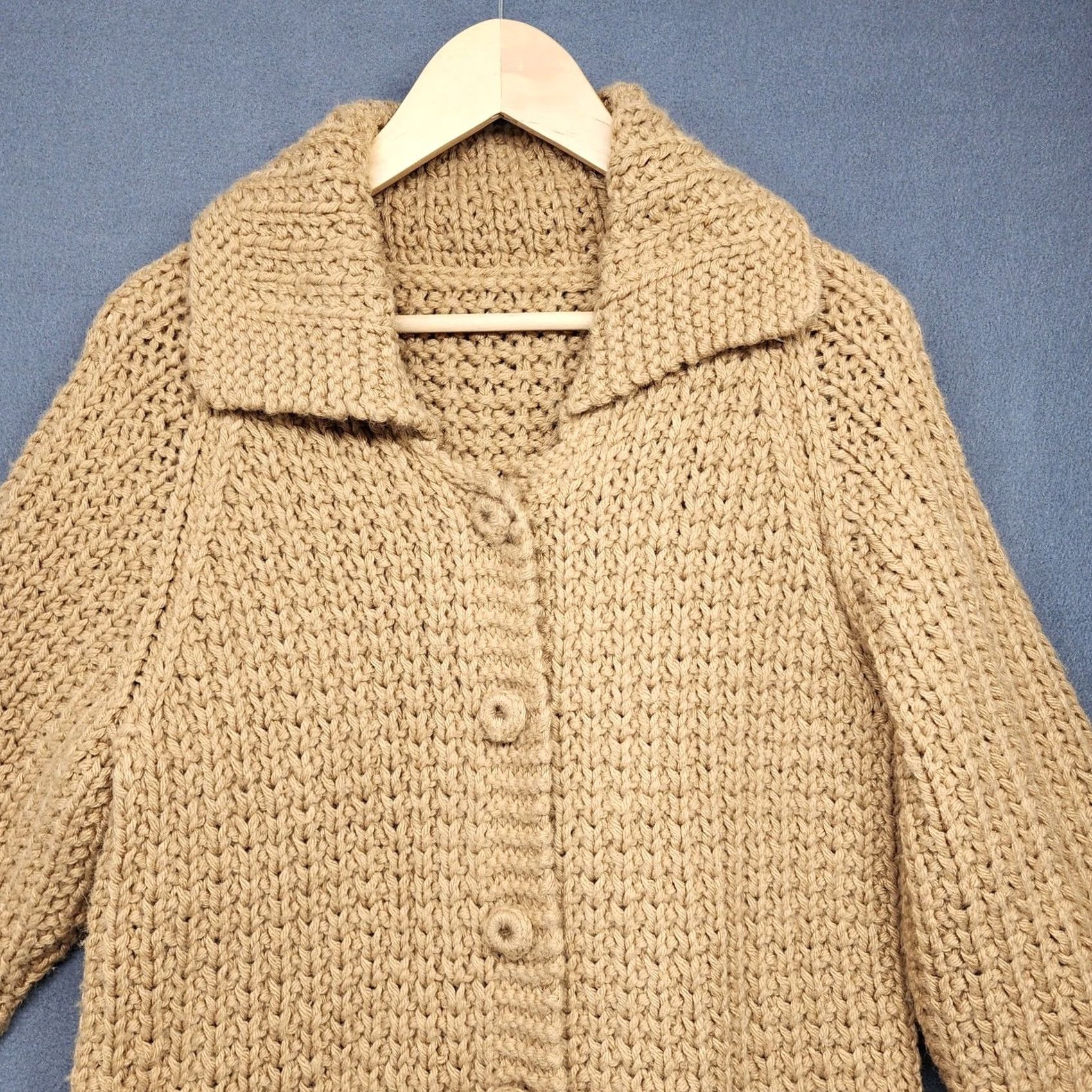 Vintage VINTAGE Handmade Sweater Cardigan Womens S/M Tan Long Sleeve Wool Blend? (retain original words only) Size M / US 6-8 / IT 42-44 - 6 Thumbnail