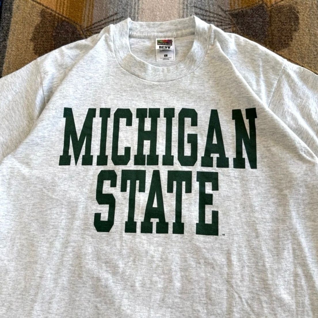 Fruit Of The Loom VINTAGE Michigan State University Spell Out T-Shirt Large Single Stitch USA 90s Size US L / EU 52-54 / 3 - 2 Thumbnail