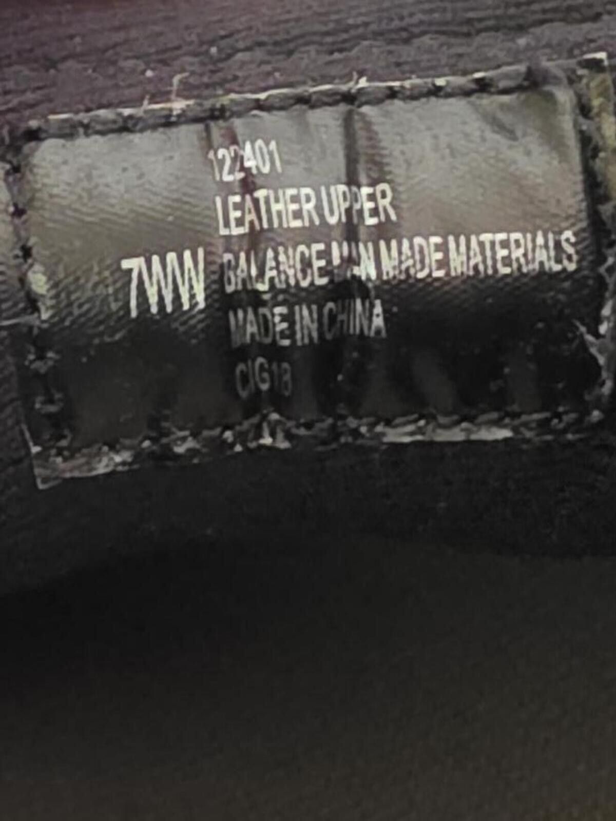 Supreme Supremes Black Leather Upper Comfort Walking Shoes Size 7WW Size US 7 / IT 37 - 6 Thumbnail