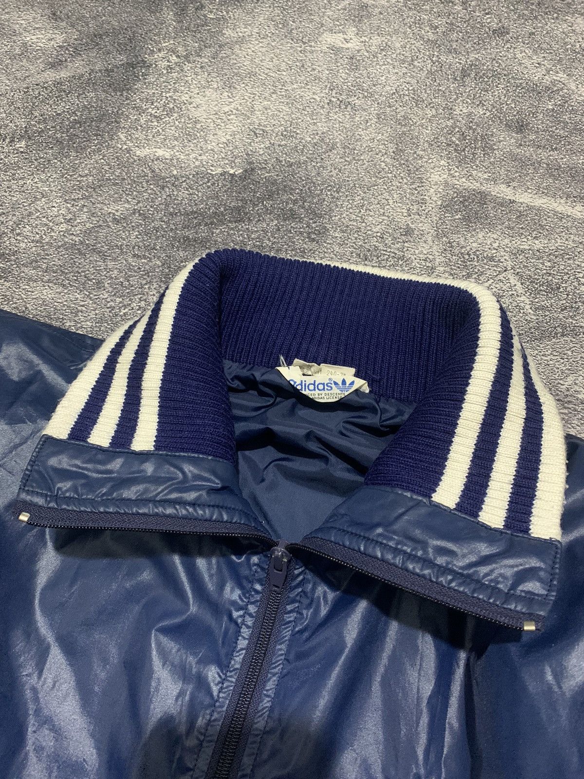 Adidas Tracksuit adidas descente Size US M / EU 48-50 / 2 - 3 Thumbnail