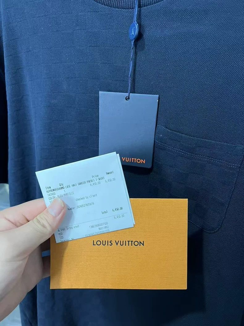 Louis Vuitton New Louis Vuitton Black Short Sleeve Shirt-2506 Size US M / EU 48-50 / 2 - 4 Thumbnail