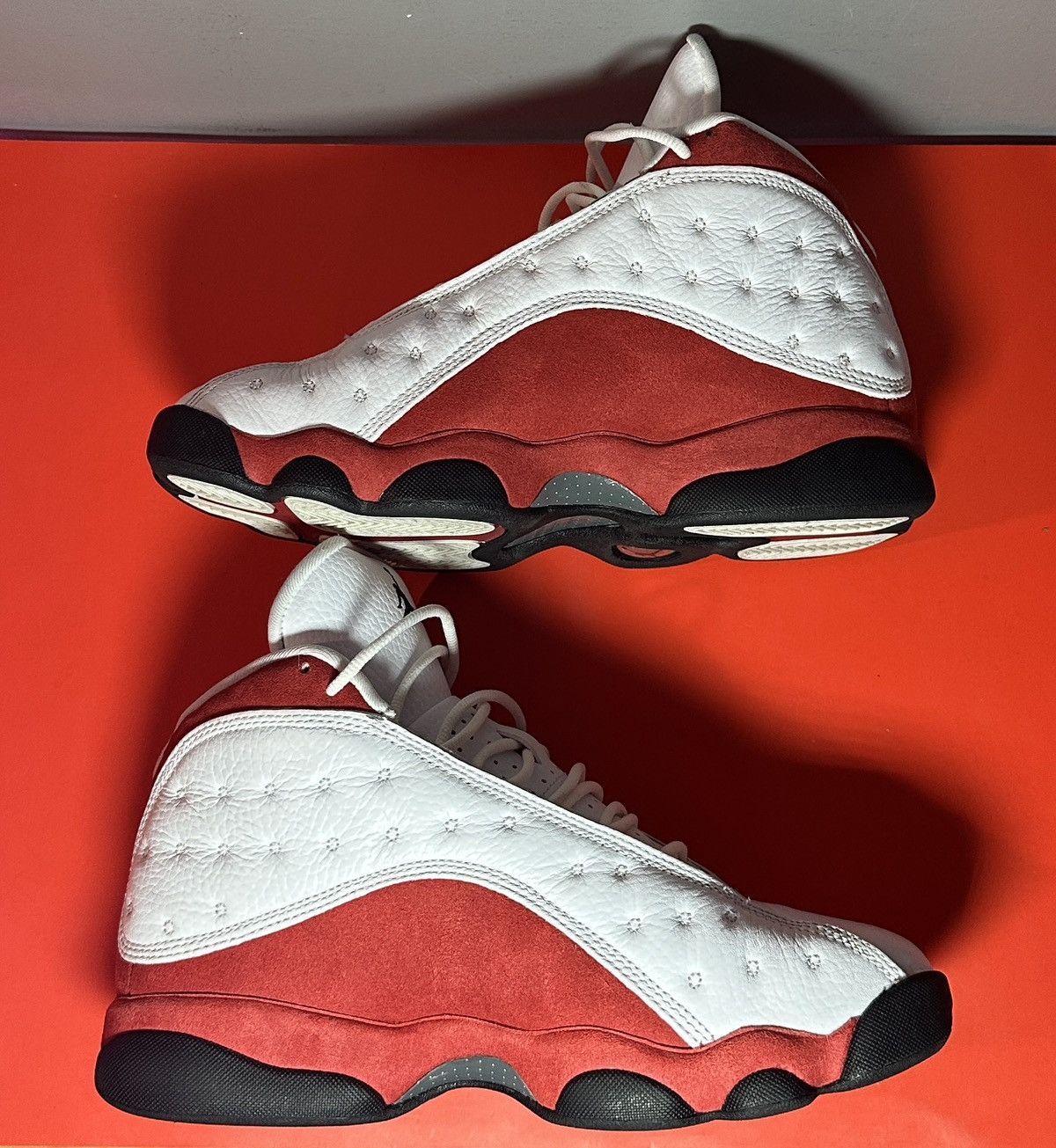 Jordan Brand Size 8 - Jordan 13 Retro Chicago Size US 8 / EU 41 - 2 Thumbnail