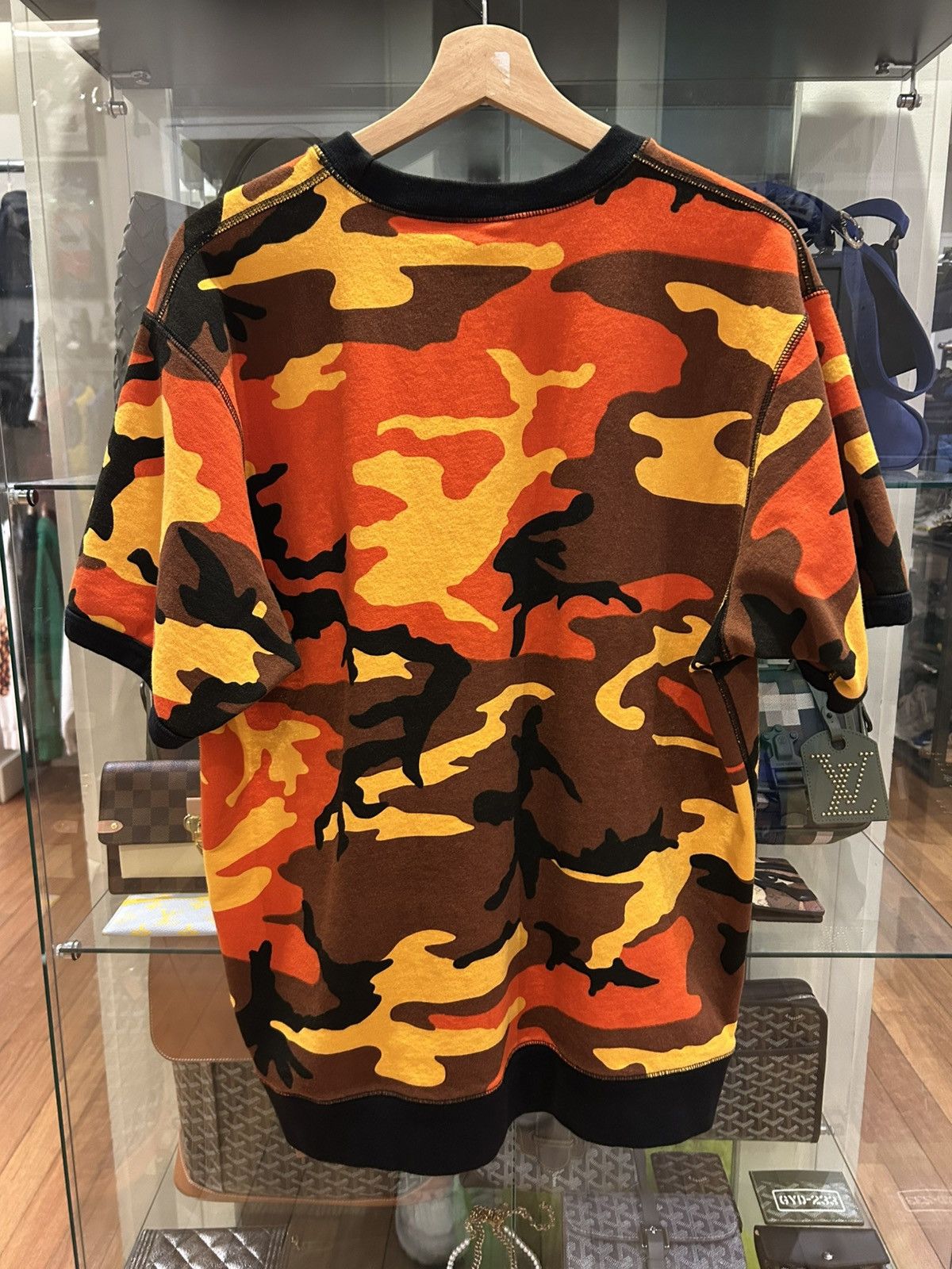 Supreme Supreme Camo Short Sleeve Crewneck Size US XL / EU 56 / 4 - 2 Thumbnail