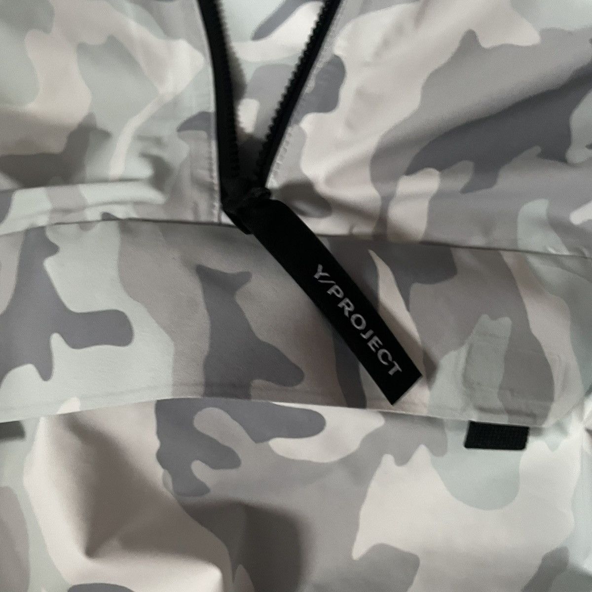 Canada Goose × Y/Project YPROJECT X CANADA GOOSE FIELD PANELLED PONCHO IN ICE CAMO Size US L / EU 52-54 / 3 - 6 Thumbnail