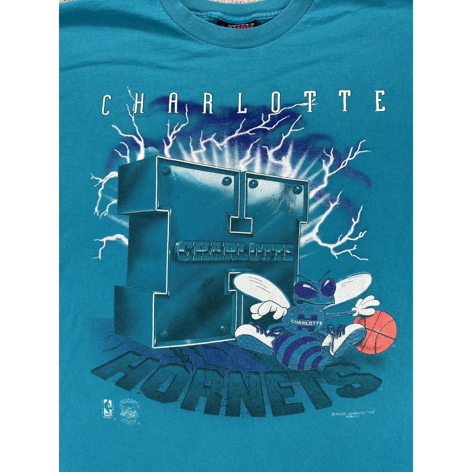 Other Vintage Charlotte Hornets Shirt XL Lightning Mascot USA 90s Size US XL / EU 56 / 4 - 2 Thumbnail