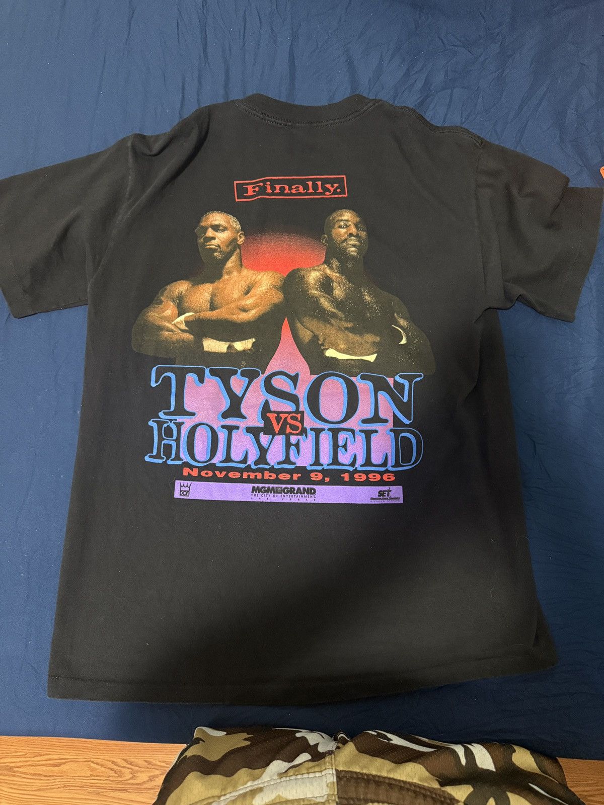 Vintage Vintage Tyson vs Holyfield 1996 tee Size US L / EU 52-54 / 3 - 2 Thumbnail