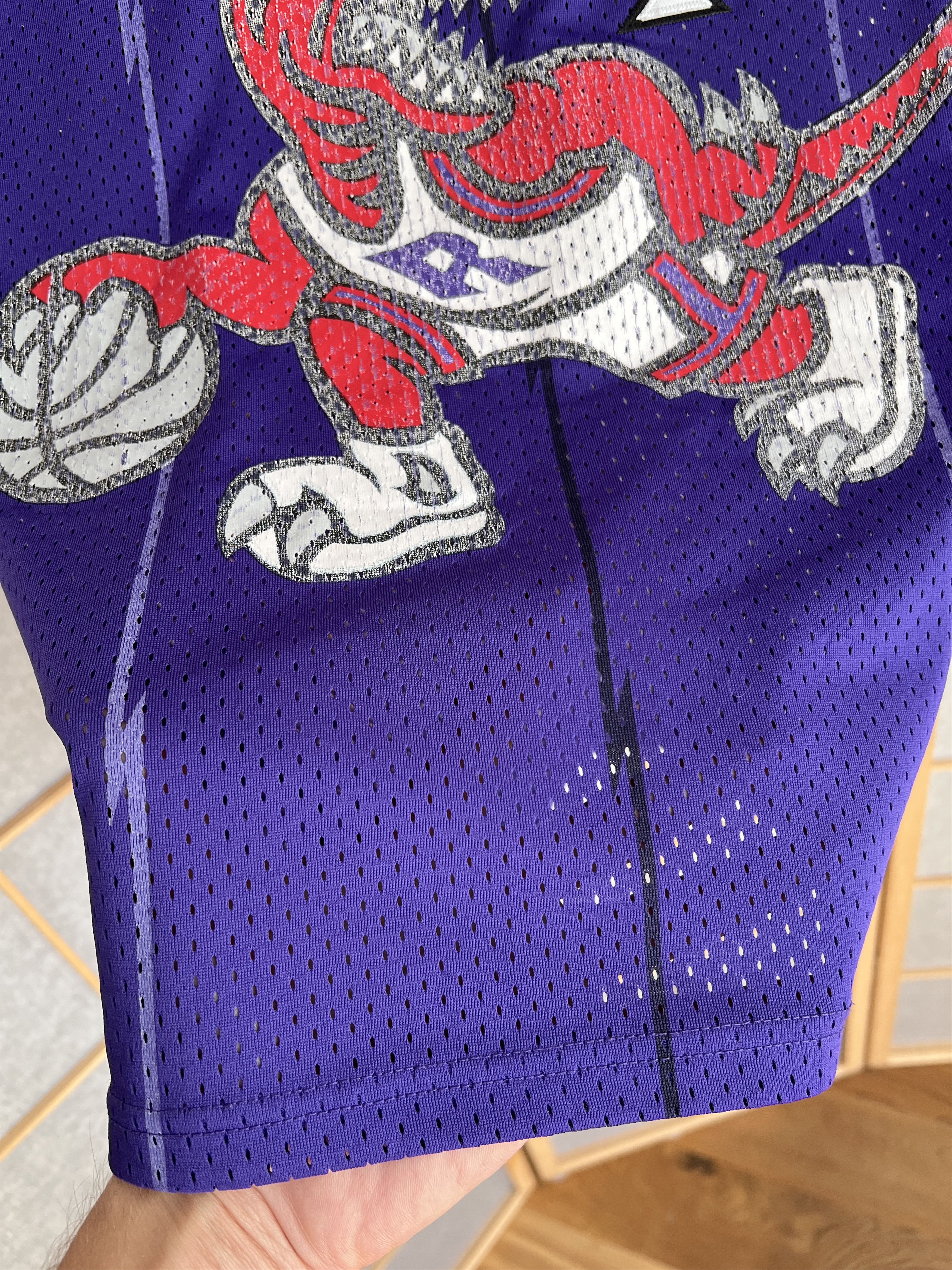 Nike Rare! Nike Raptors Toronto #15 Carter 1990s jersey NBA mesh Size US S / EU 44-46 / 1 - 9 Thumbnail