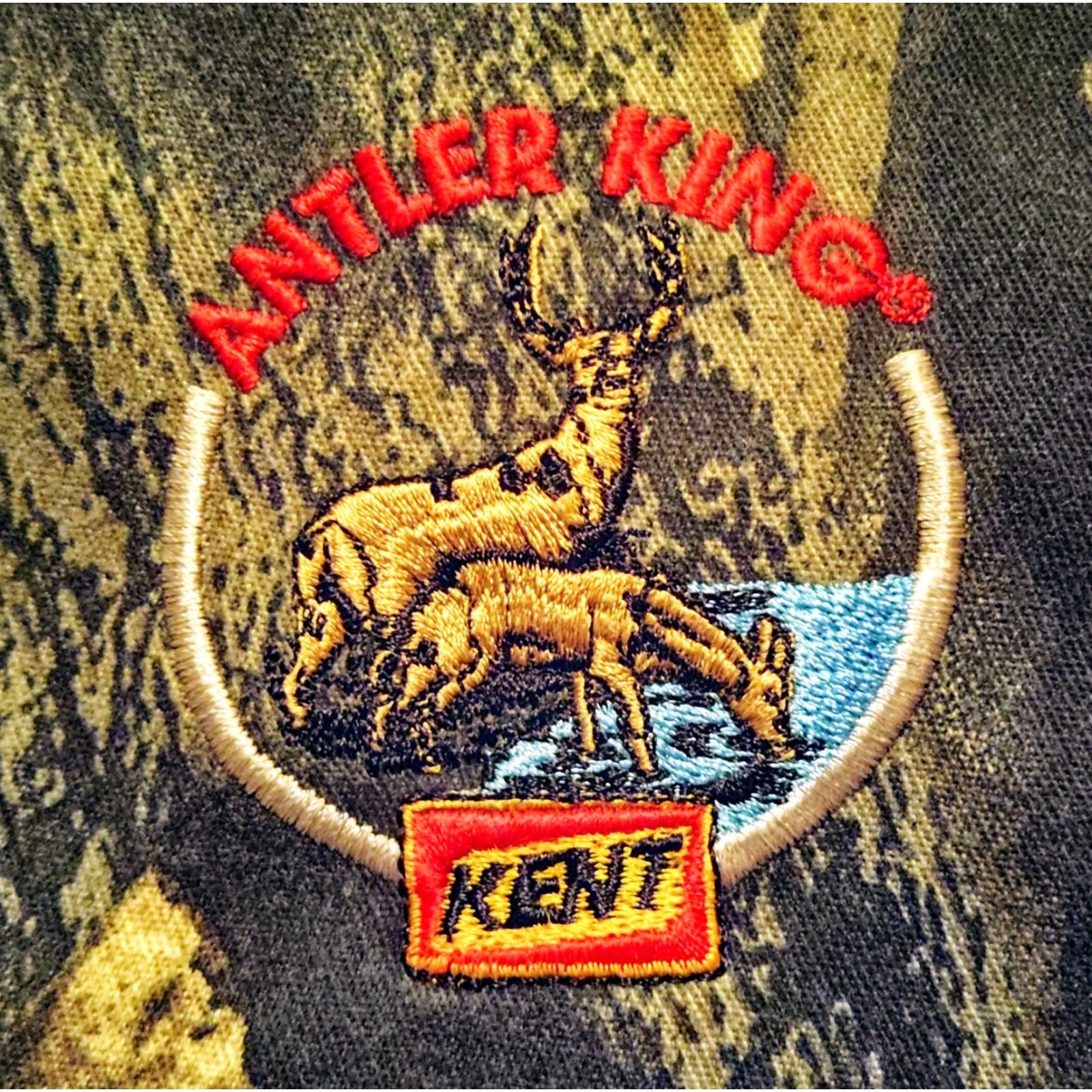 Vintage VINTAGE Kent Seed Clarkfield Outdoors Hunting Reversible Puffer Vest Camo Antler King XL Size US XL / EU 56 / 4 - 5 Thumbnail