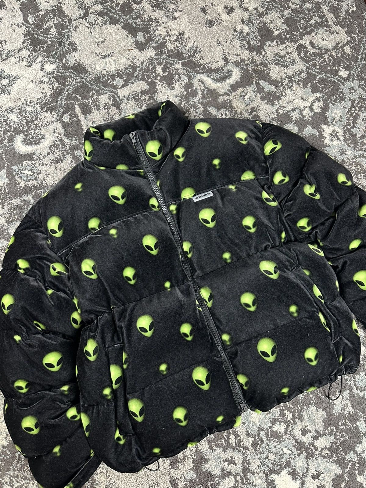 Vetements Vetements Alien Puffer Jacket Size US L / EU 52-54 / 3 - 2 Thumbnail