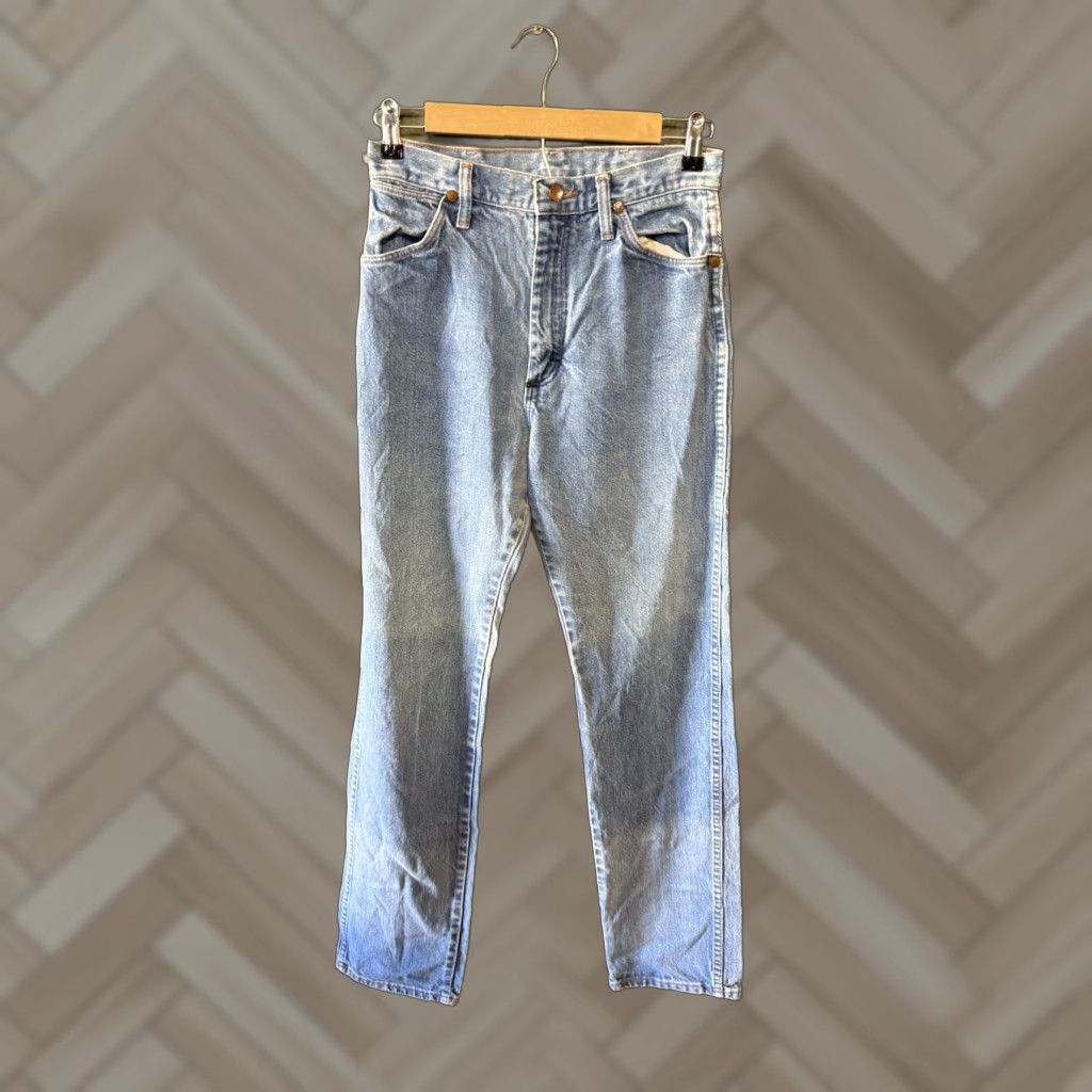 Wrangler Wrangler Jeans Womens Blue Denim 9 Regular 34 Denim Straight Leg 9 x 32'' Regular Women Solid Dark Wash 34 Jeans Wrangler Women Size 30" / US 8 / IT 44 - 1 Thumbnail