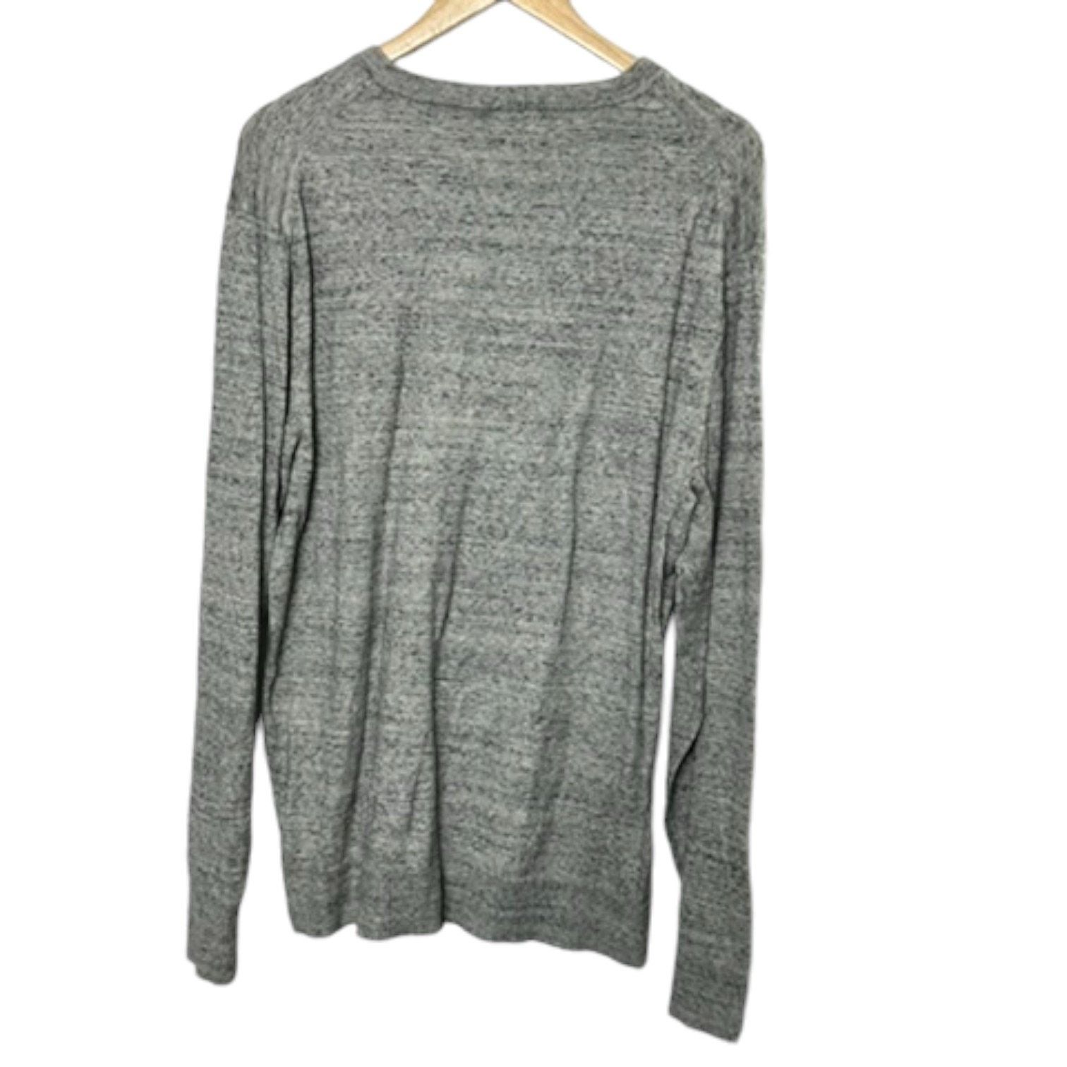 Old Navy Old Navy Long Sleeve Heather Gray Sweater Men's Size XL Size US XL / EU 56 / 4 - 4 Thumbnail